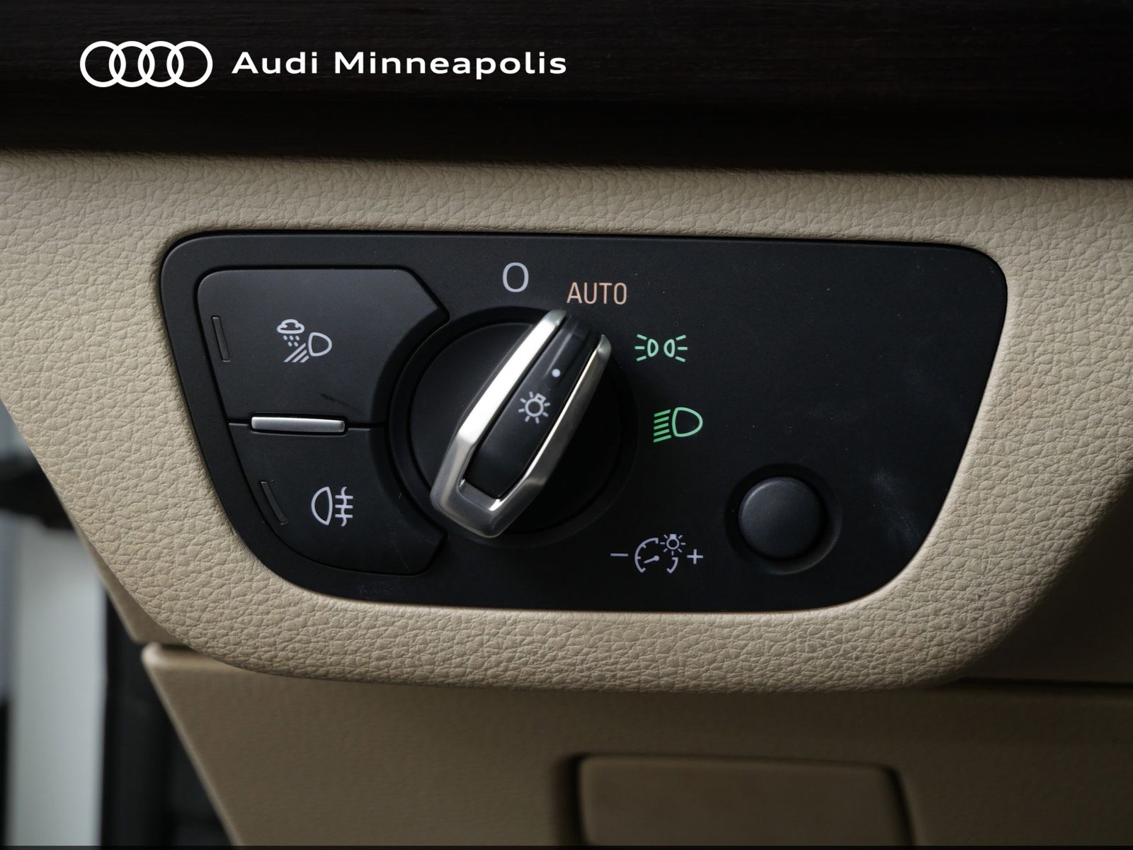 Thumbnail: 2023 Audi Q5 - 21