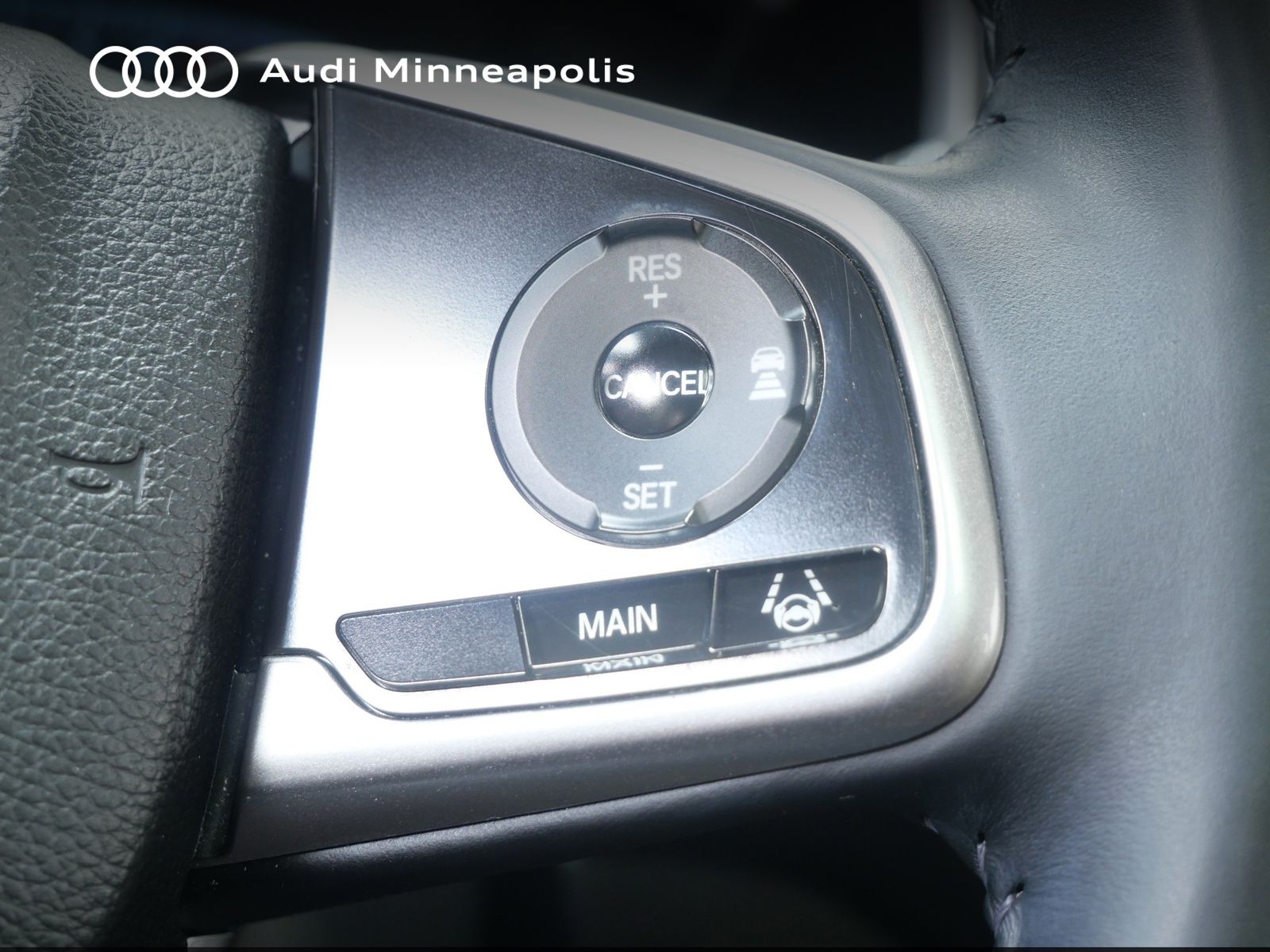 Thumbnail: 2017 Honda CR-V - 21