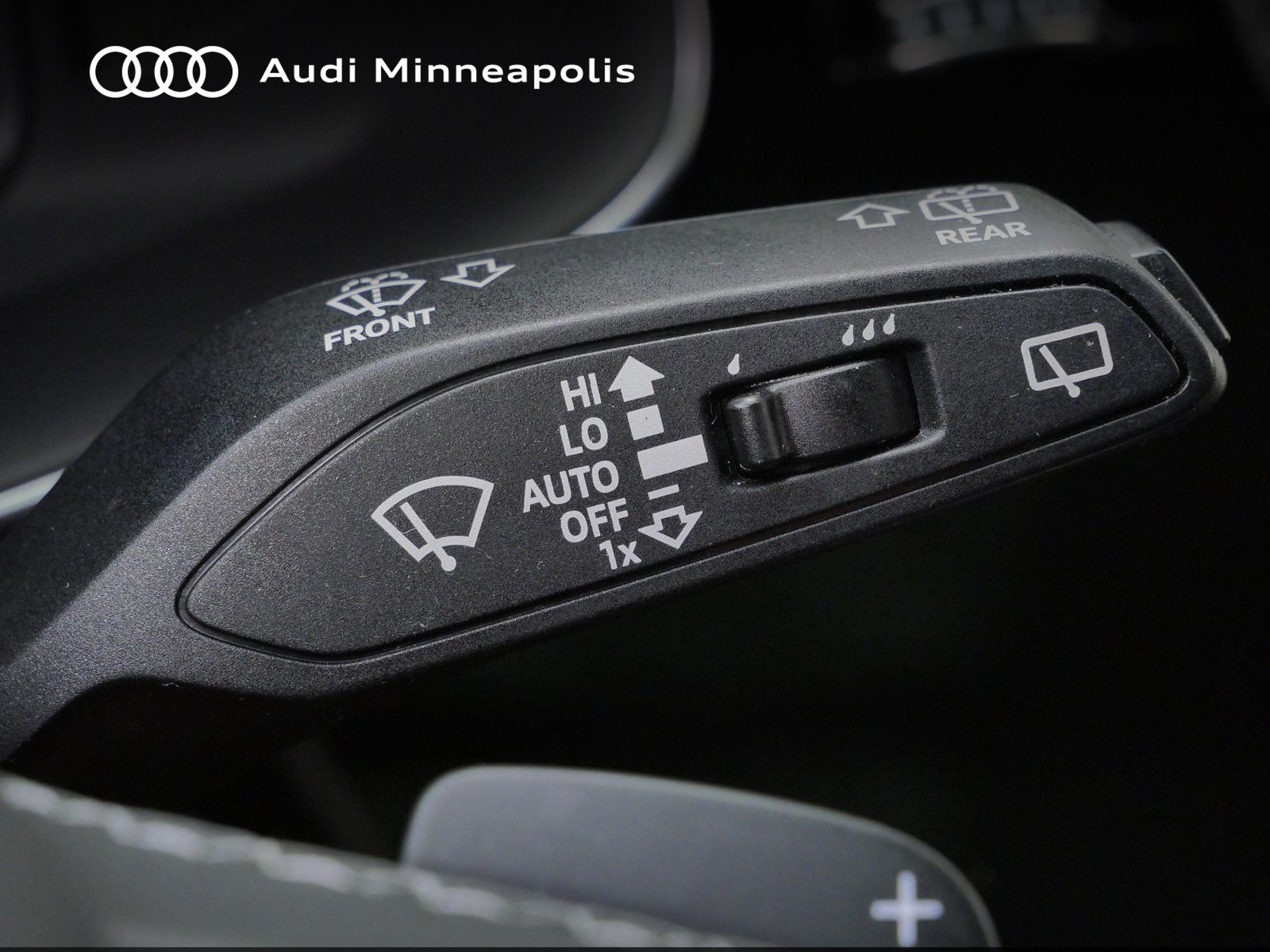 Thumbnail: 2021 Audi Q8 - 24