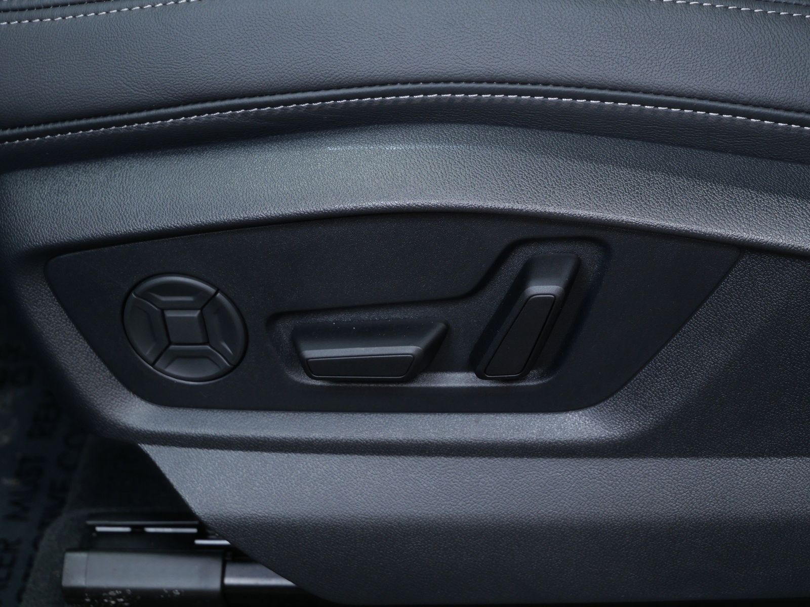 Thumbnail: 2026 Audi Q7 - 11