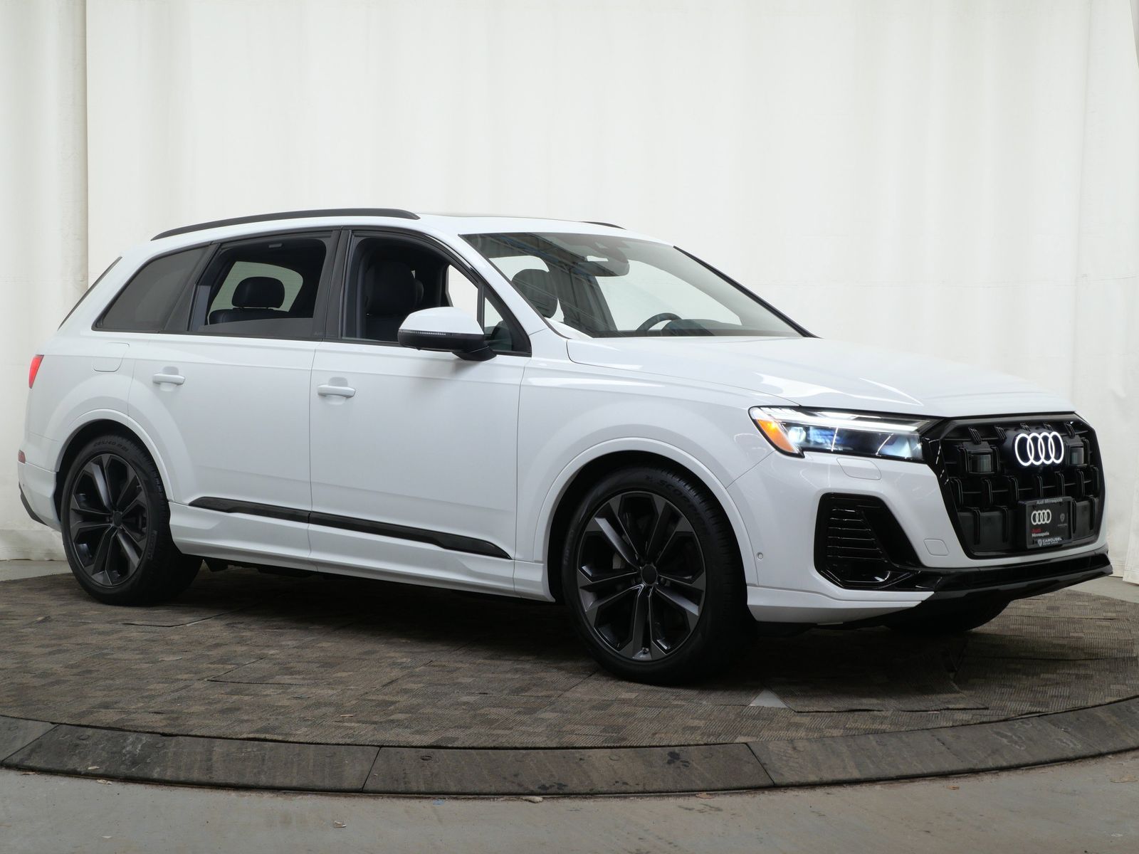 Thumbnail: 2026 Audi Q7 - 8