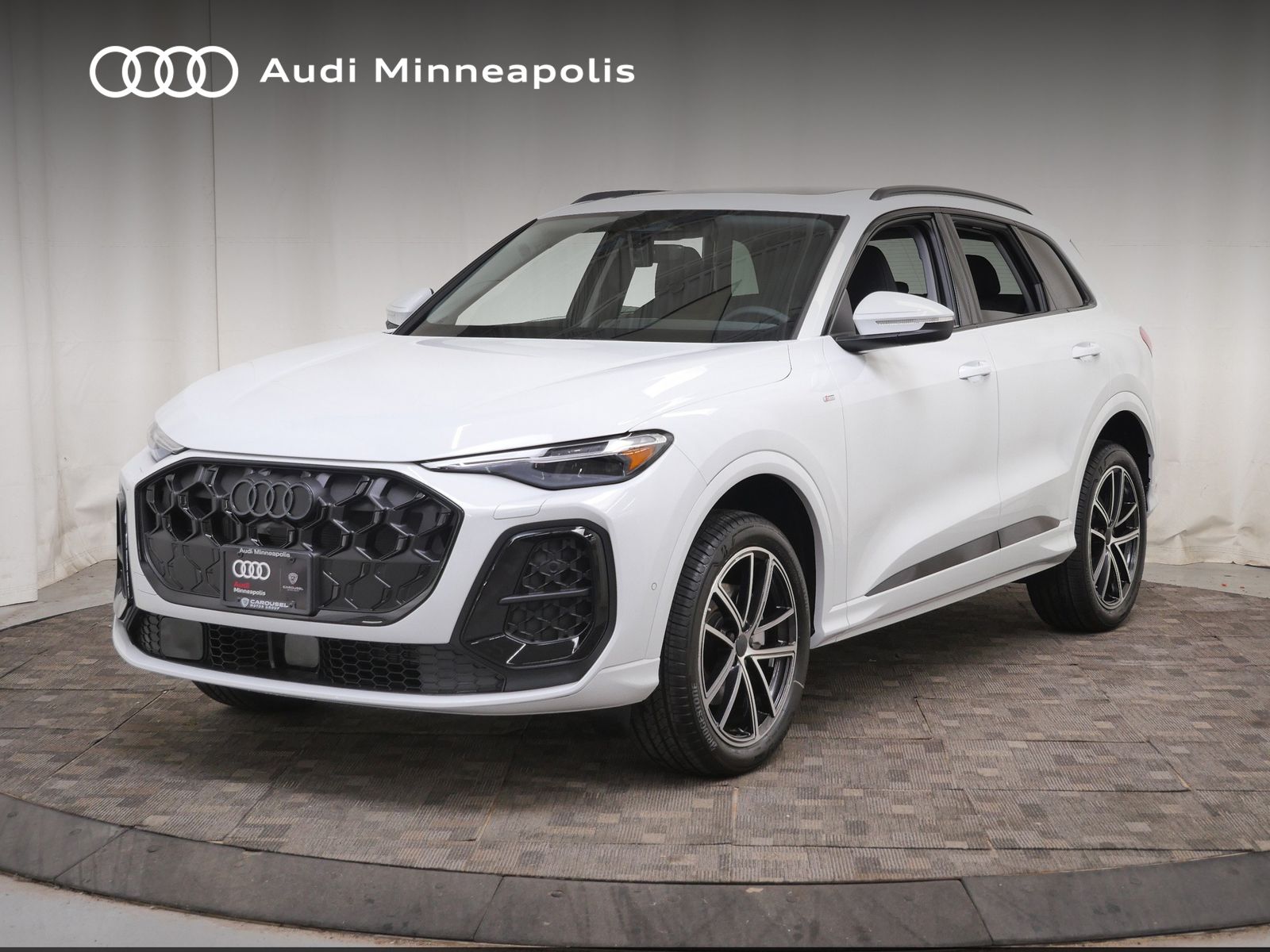 Thumbnail: 2026 Audi Q5 - 1