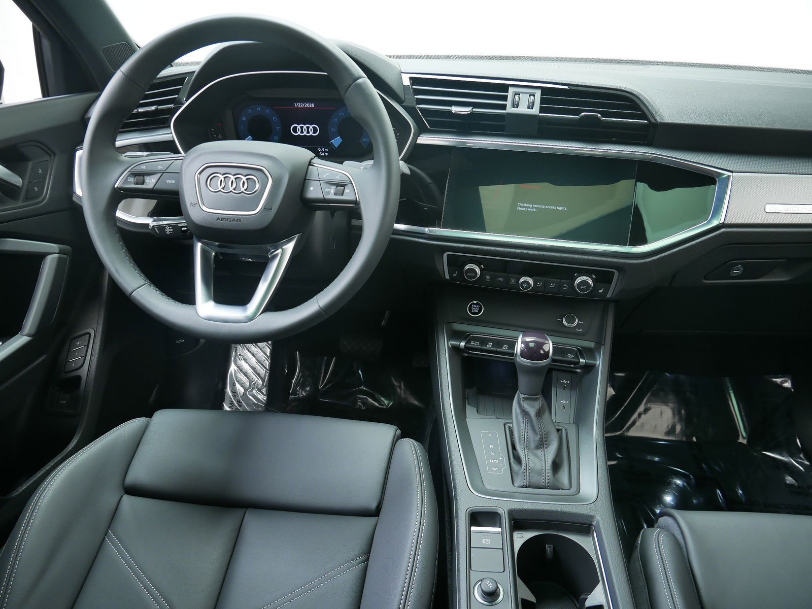 Thumbnail: 2025 Audi Q3 - 12