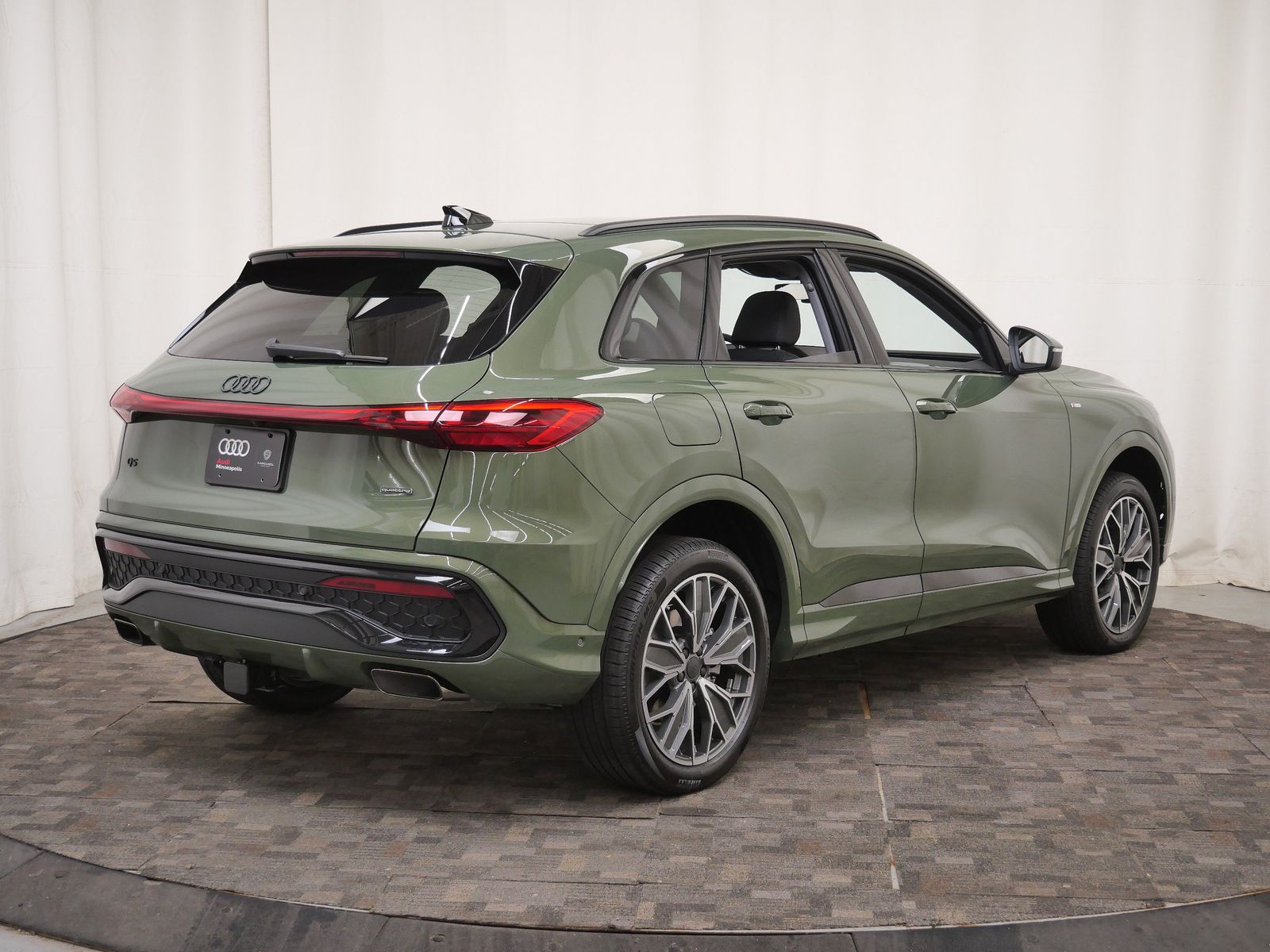 Thumbnail: 2026 Audi Q5 - 6