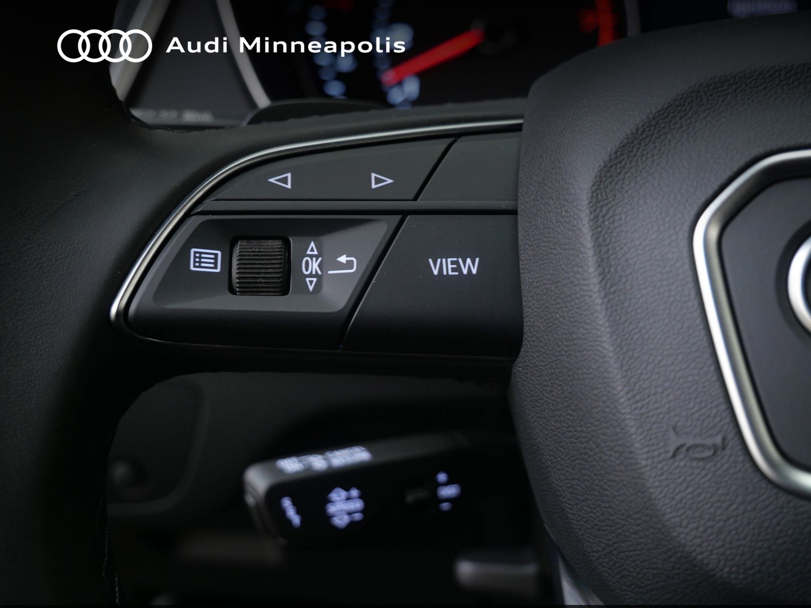 Thumbnail: 2023 Audi Q5 - 25