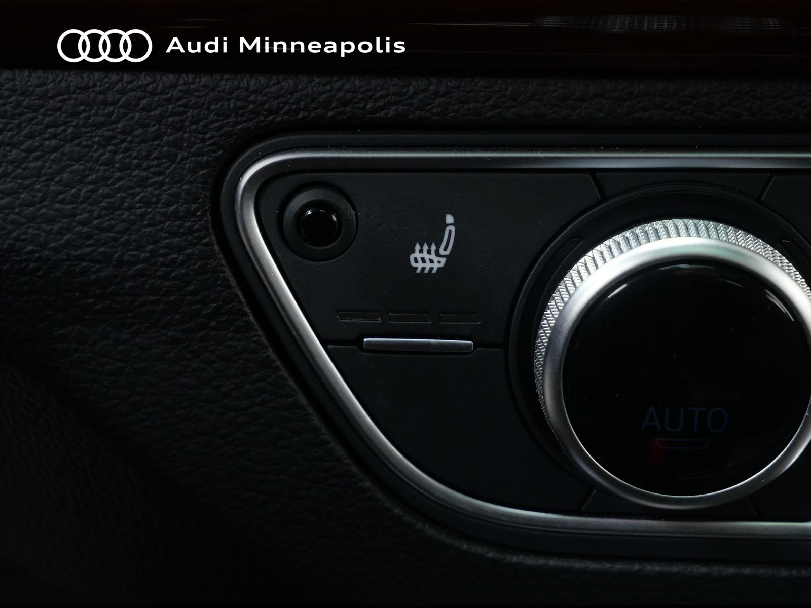 Thumbnail: 2023 Audi Q5 - 31
