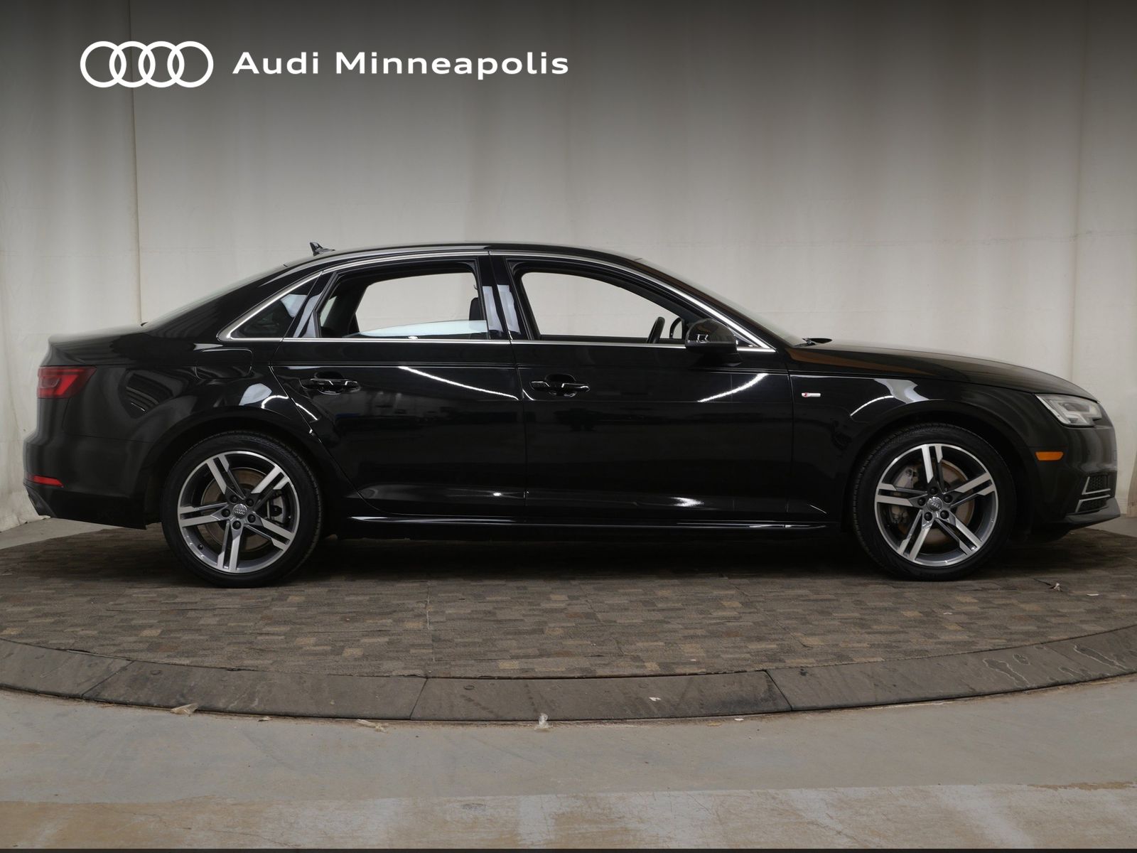 Thumbnail: 2018 Audi A4 - 9