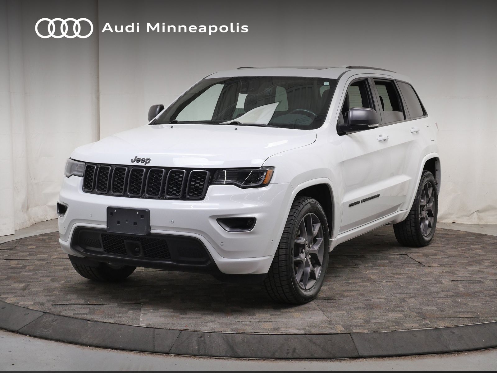 Thumbnail: 2021 Jeep Grand Cherokee - 1