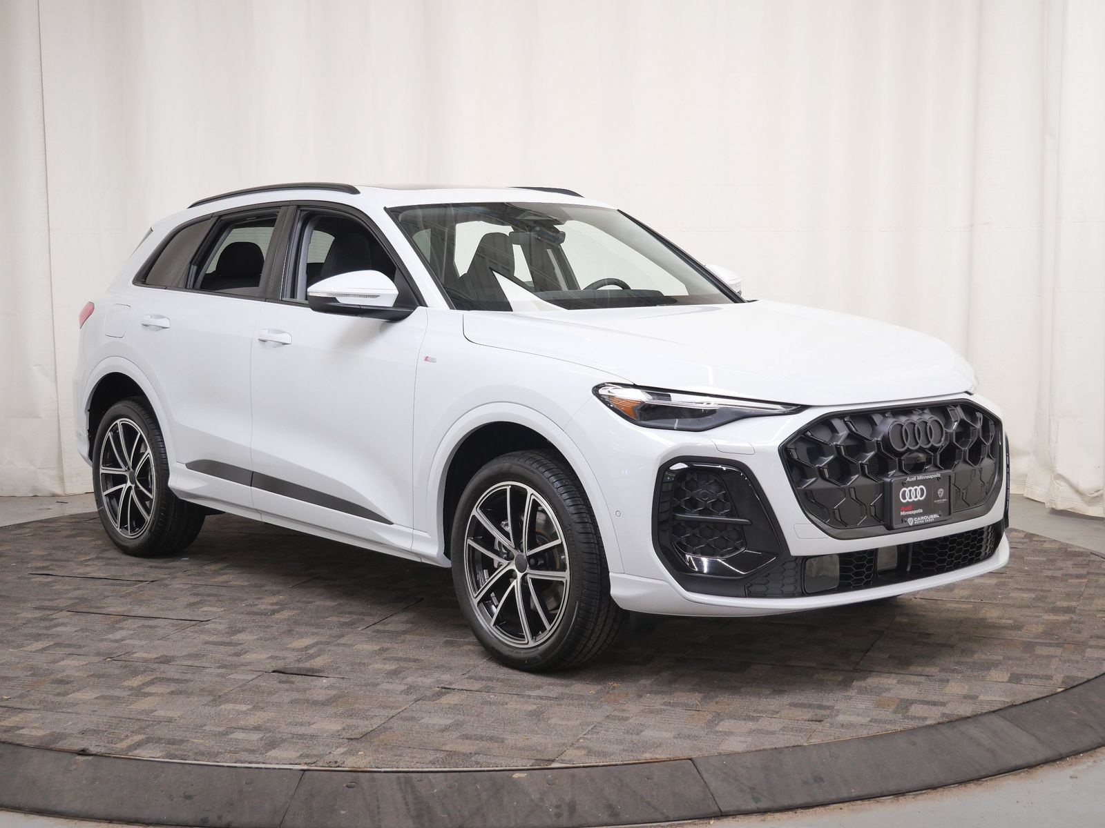Thumbnail: 2026 Audi Q5 - 8