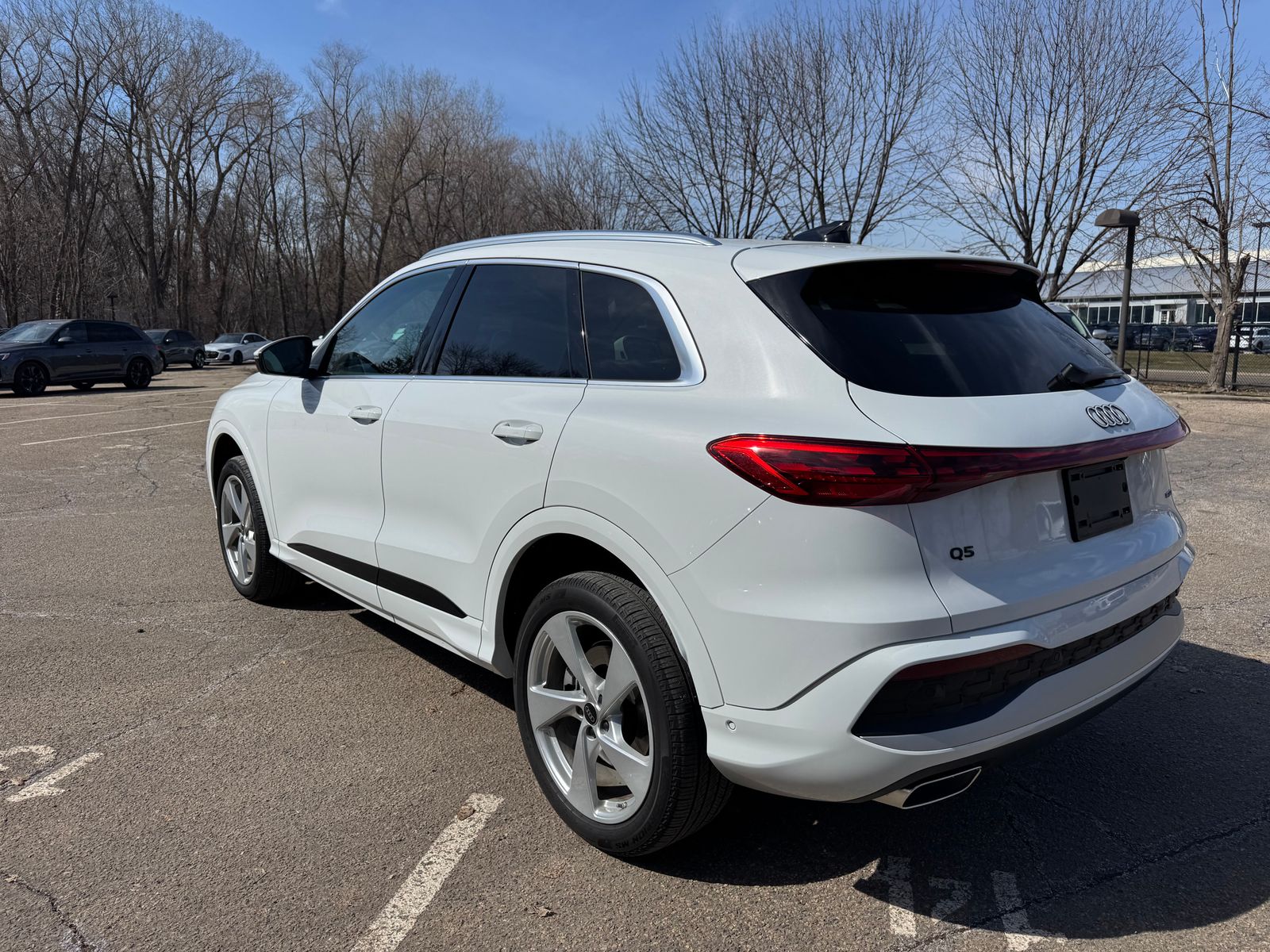 Thumbnail: 2025 Audi Q5 - 6