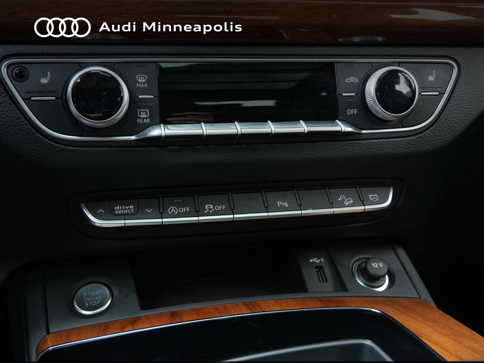 Thumbnail: 2023 Audi Q5 - 22