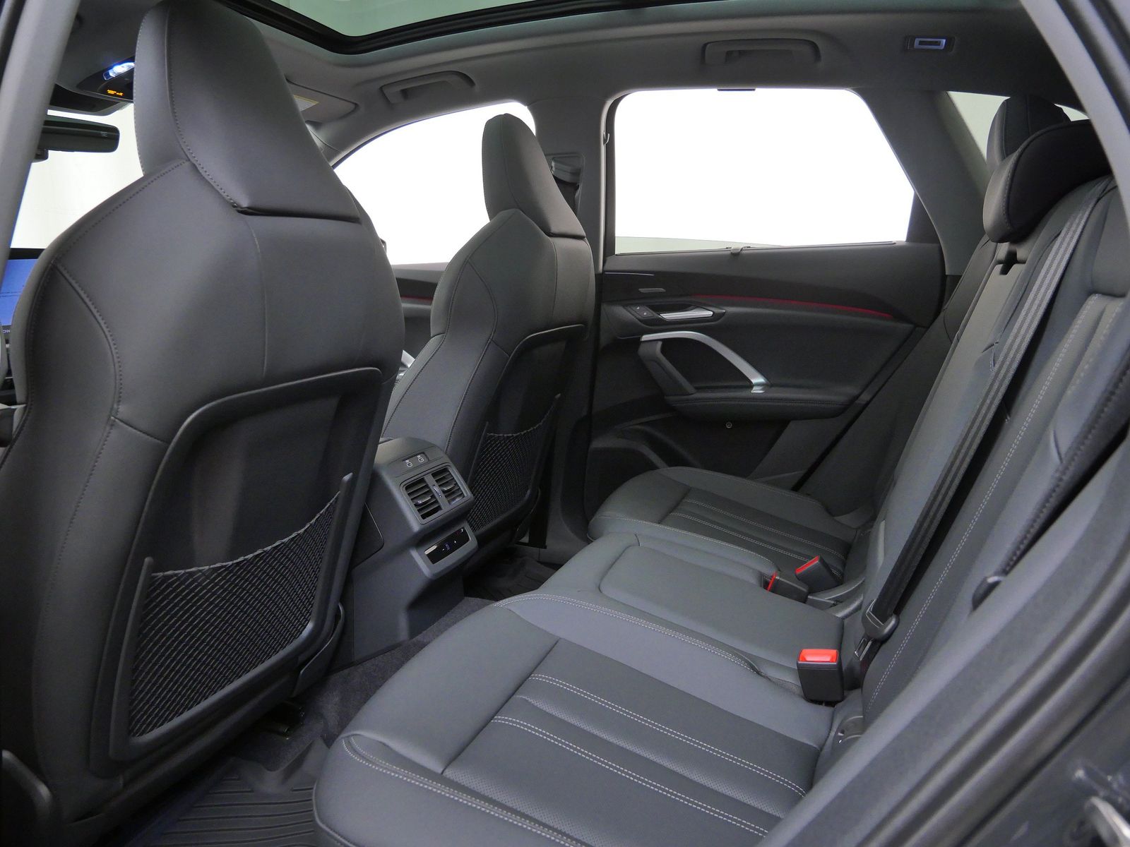 Thumbnail: 2026 Audi Q5 - 13