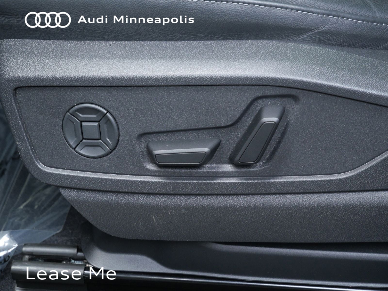 Thumbnail: 2025 Audi Q5 - 18