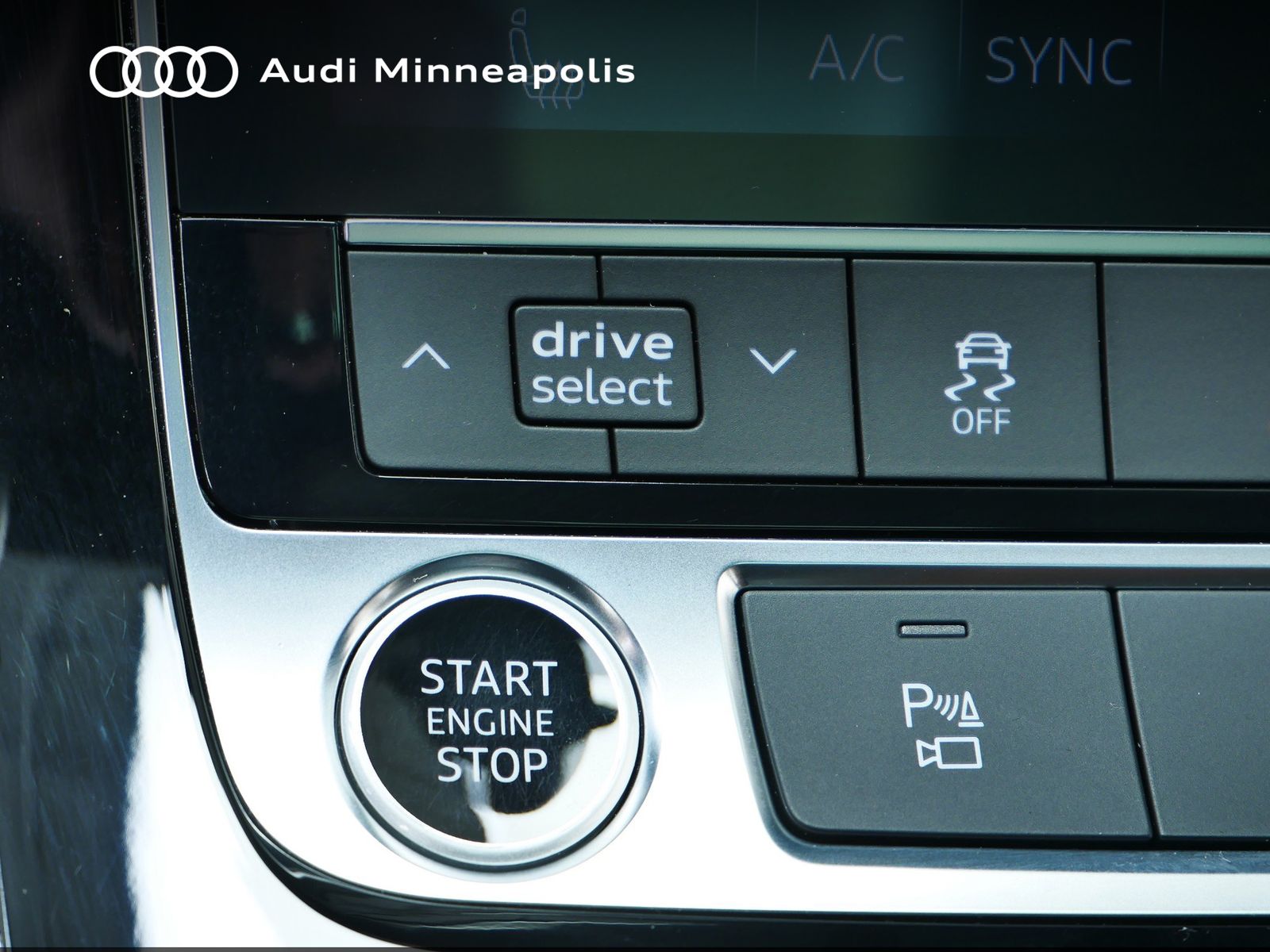 Thumbnail: 2023 Audi Q7 - 31