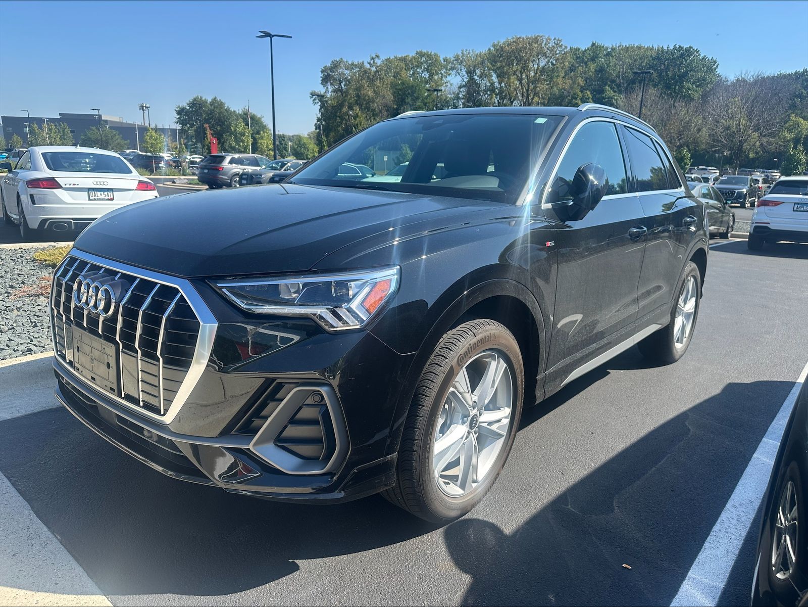 Thumbnail: 2023 Audi Q3 - 1