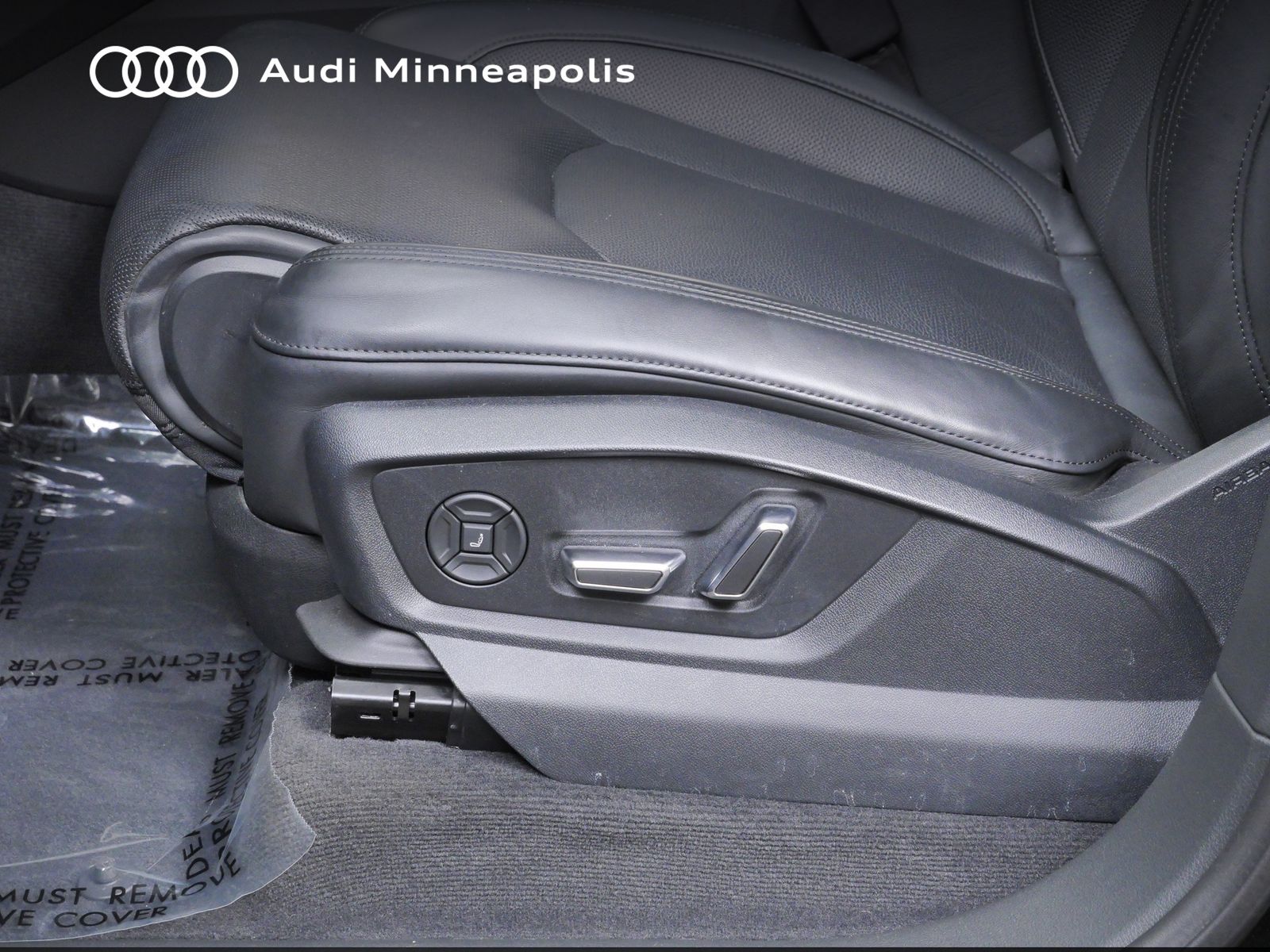 Thumbnail: 2023 Audi Q7 - 14