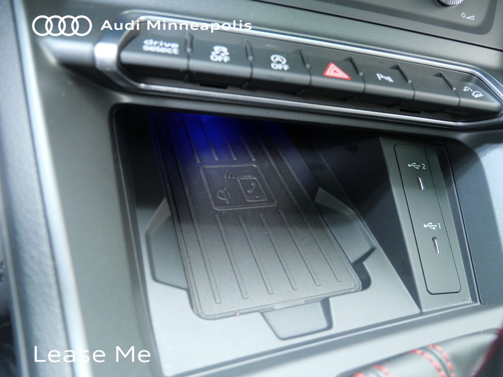 Thumbnail: 2025 Audi Q3 - 28