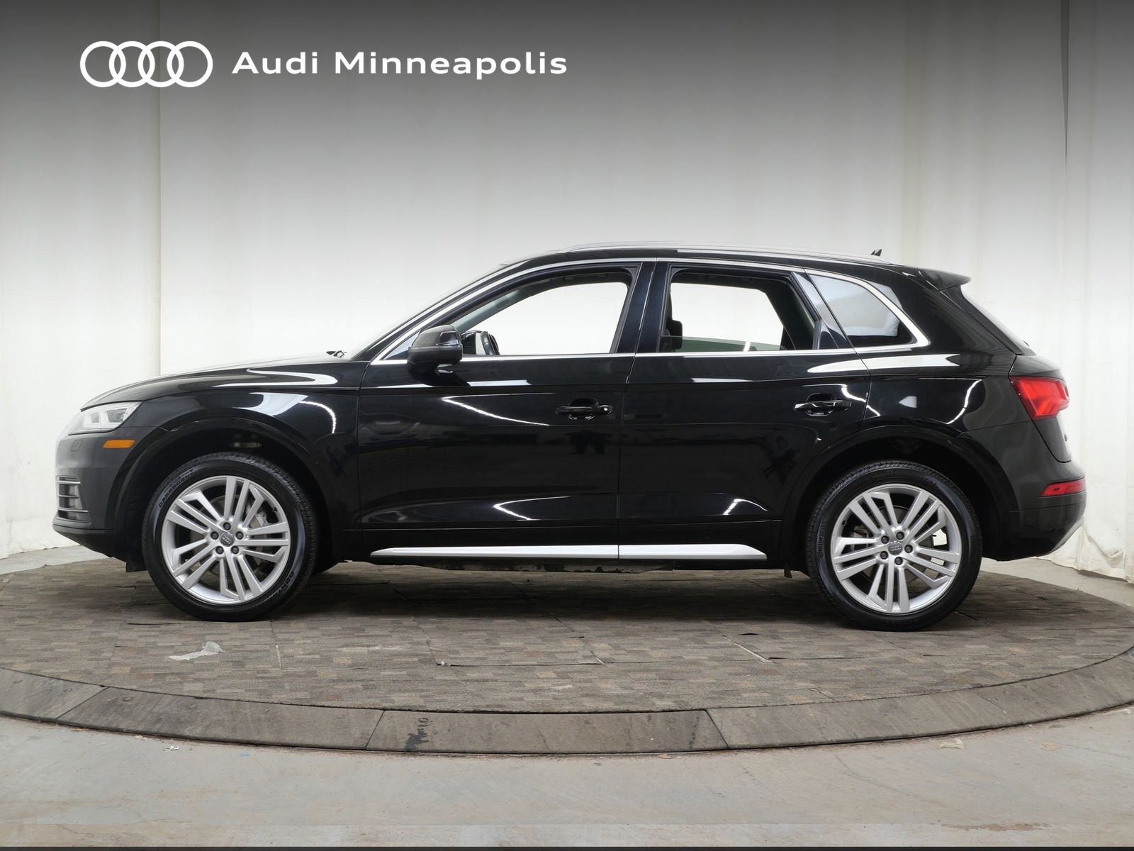 Thumbnail: 2019 Audi Q5 - 3