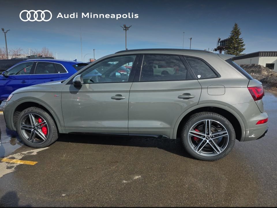 Thumbnail: 2025 Audi Q5 - 3