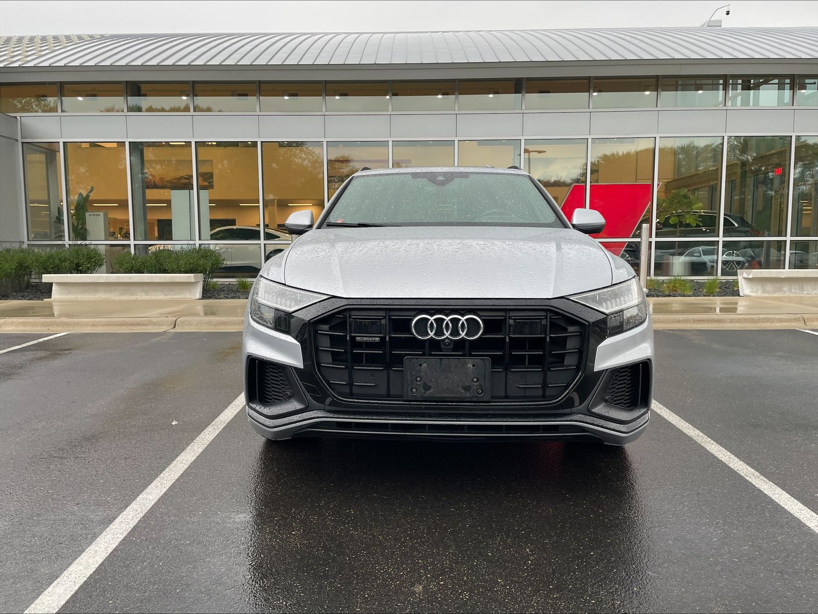 Thumbnail: 2021 Audi Q8 - 3