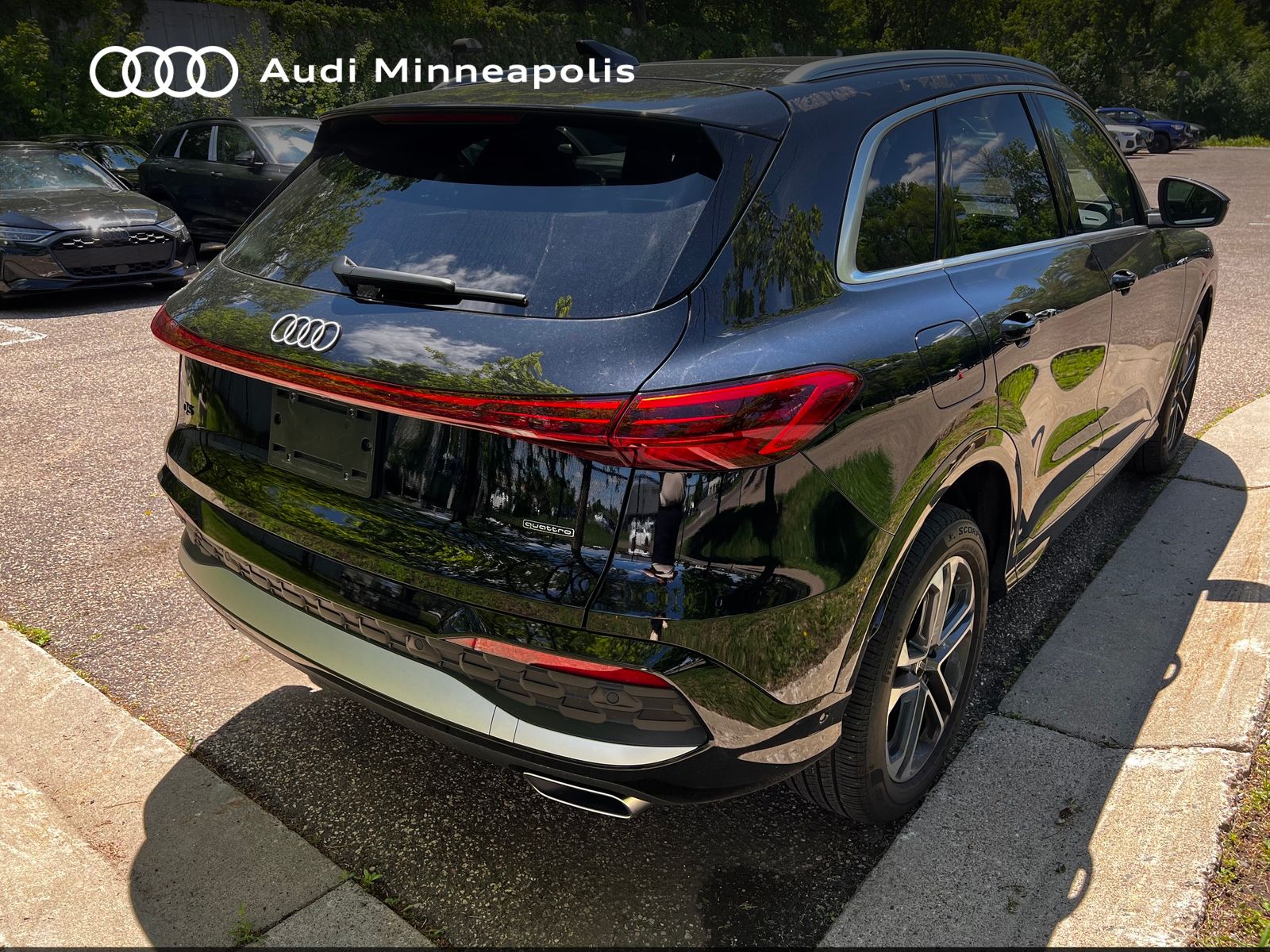 Thumbnail: 2025 Audi Q5 - 7