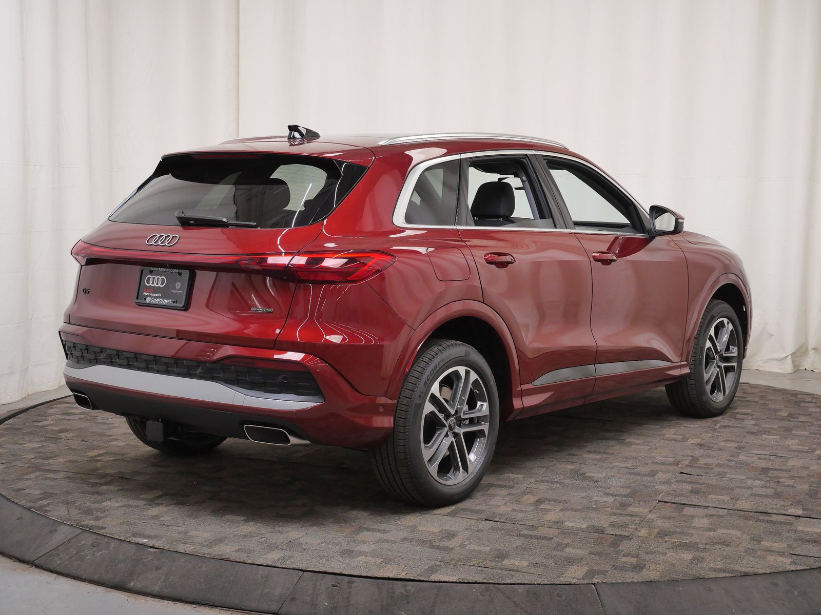 Thumbnail: 2026 Audi Q5 - 6