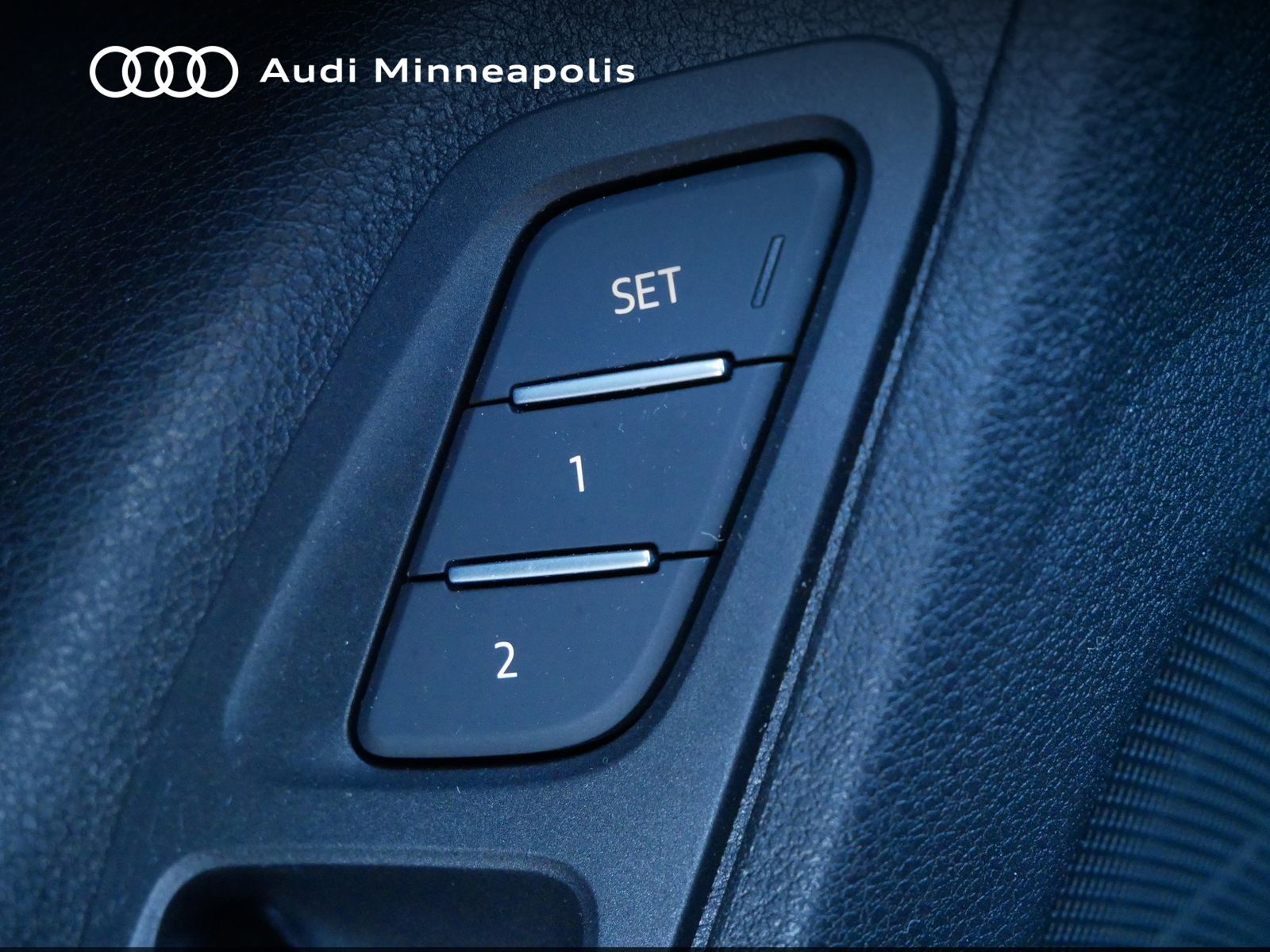 Thumbnail: 2025 Audi Q3 - 18