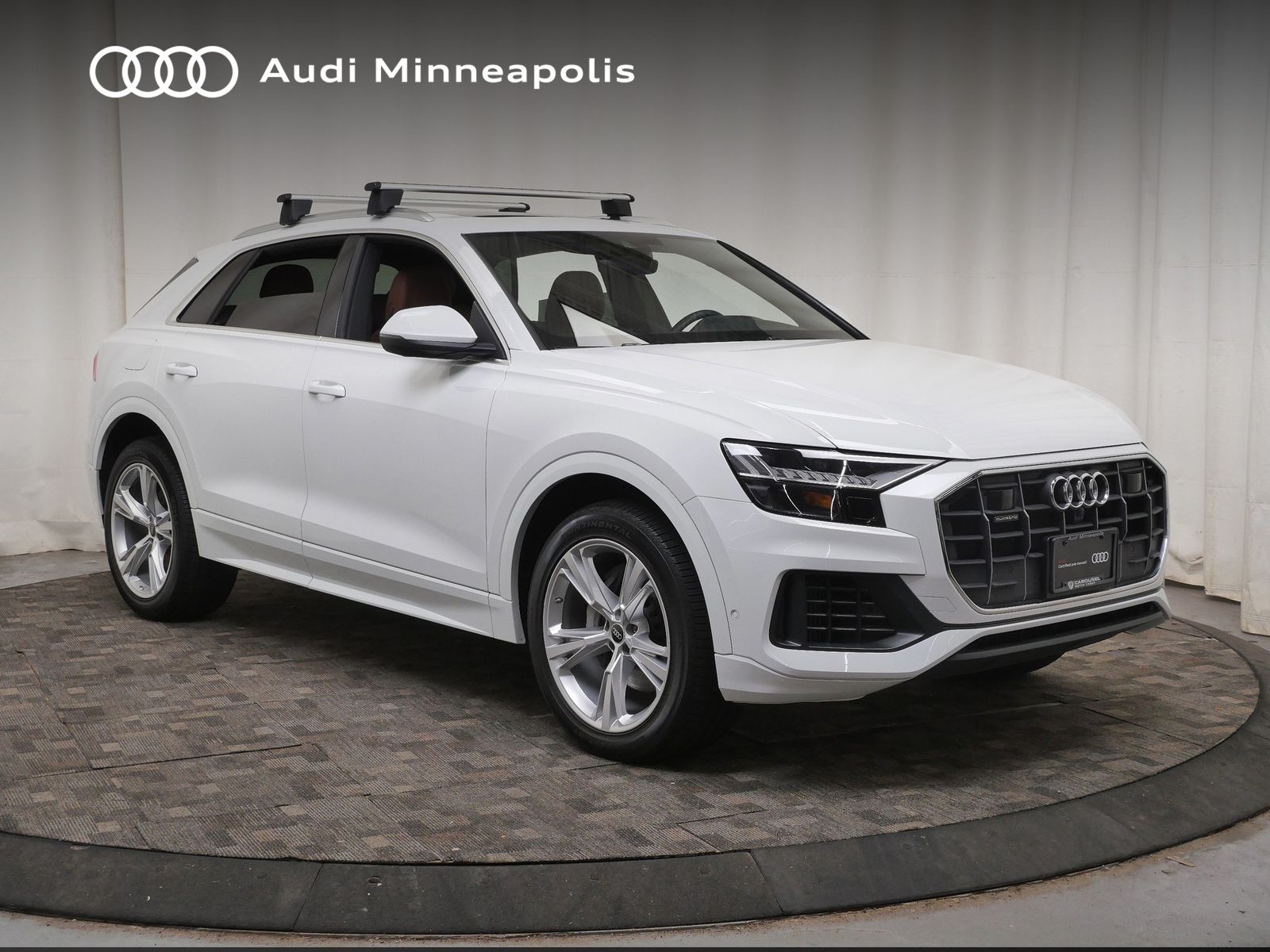 Thumbnail: 2023 Audi Q8 - 10