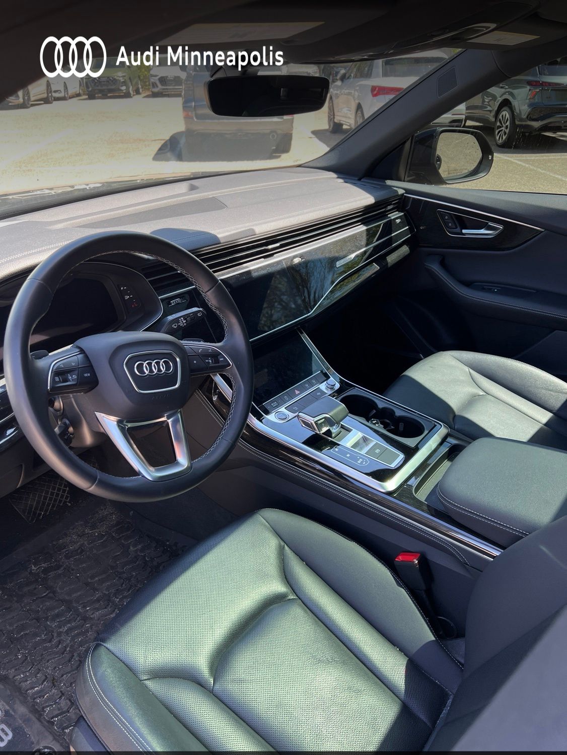 Thumbnail: 2023 Audi Q8 - 18