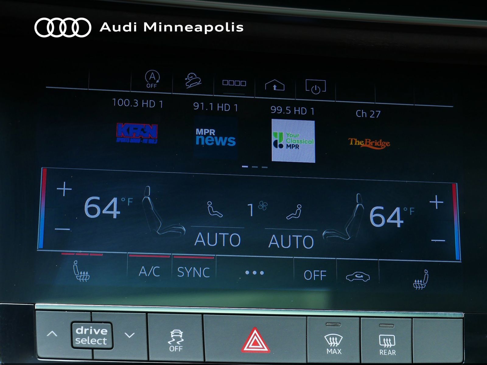 Thumbnail: 2023 Audi Q7 - 27