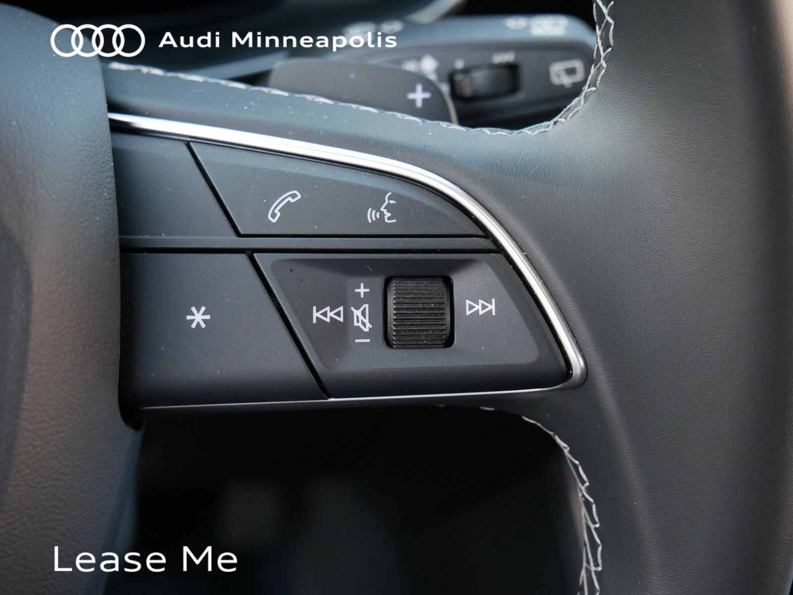 Thumbnail: 2026 Audi Q8 - 26