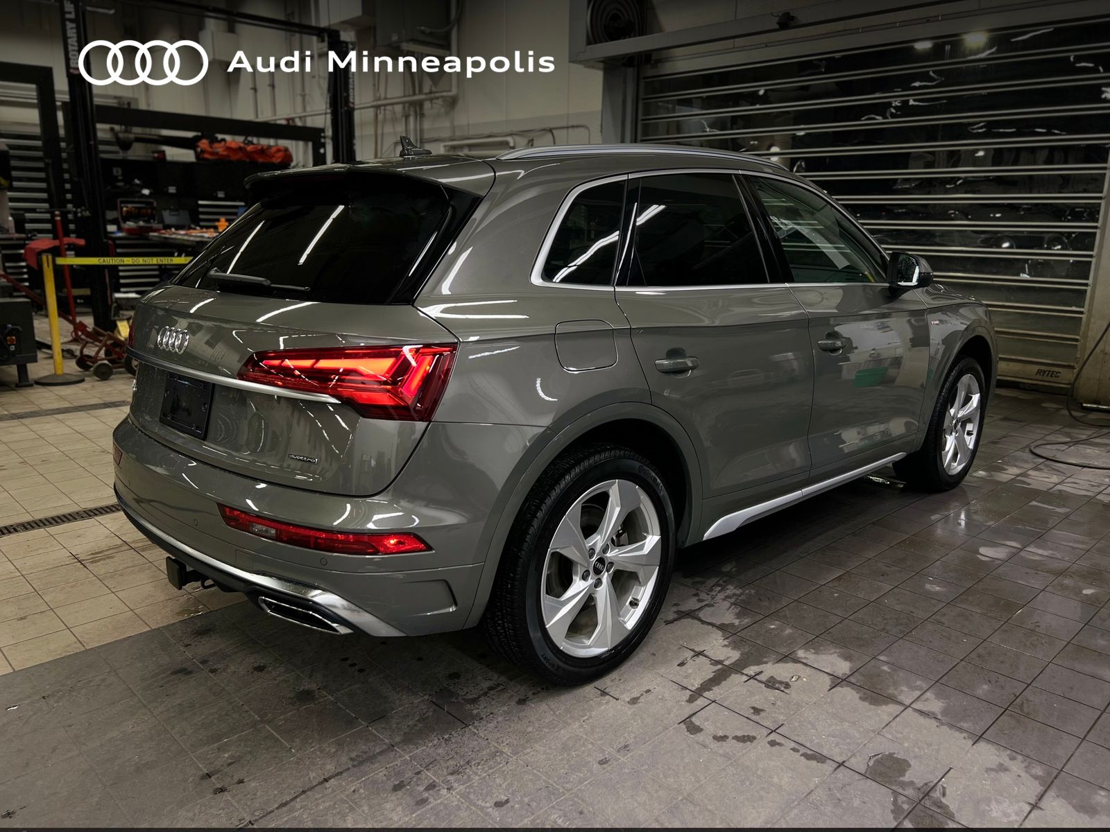 Thumbnail: 2023 Audi Q5 - 7