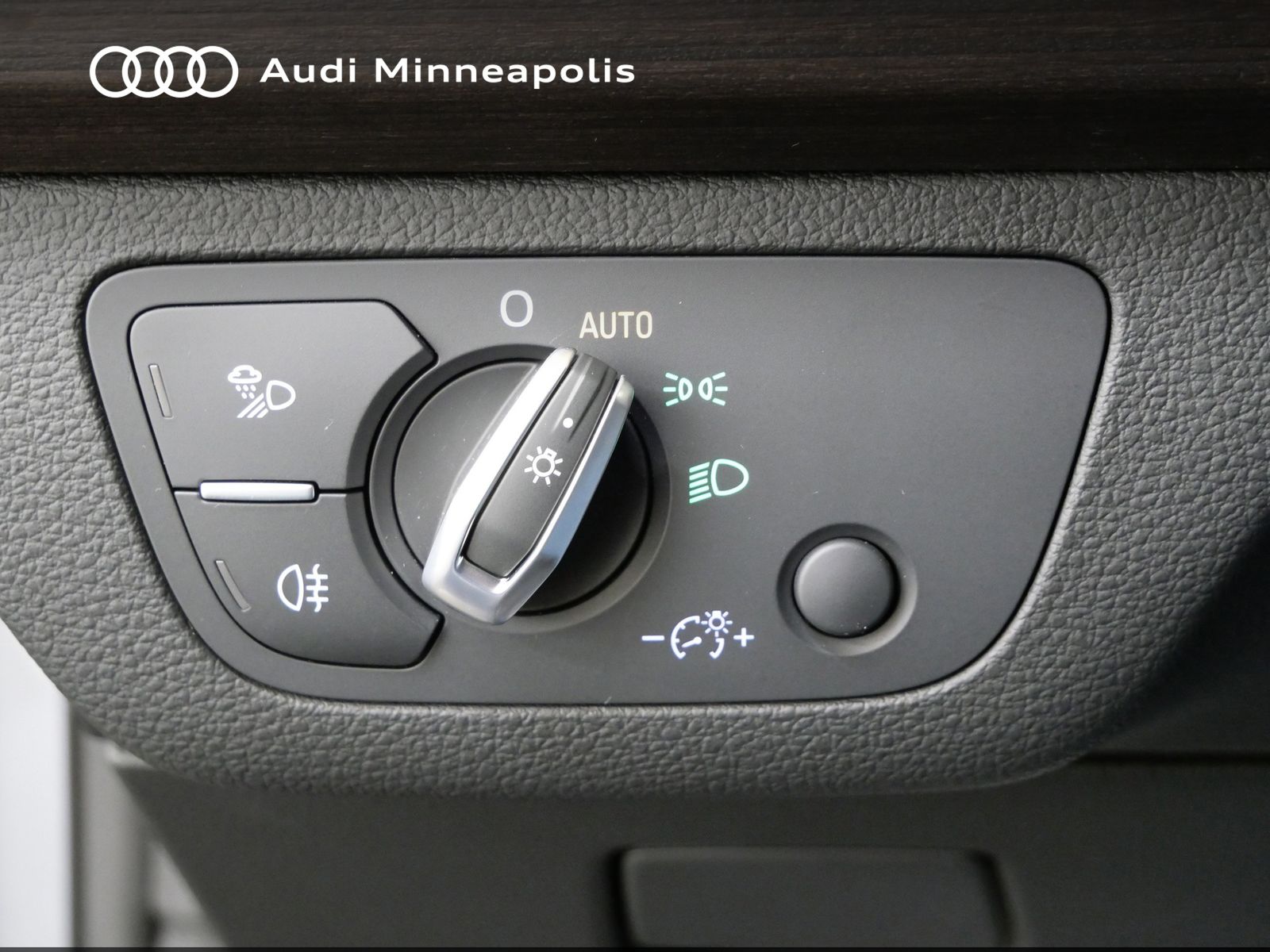 Thumbnail: 2025 Audi Q5 - 26