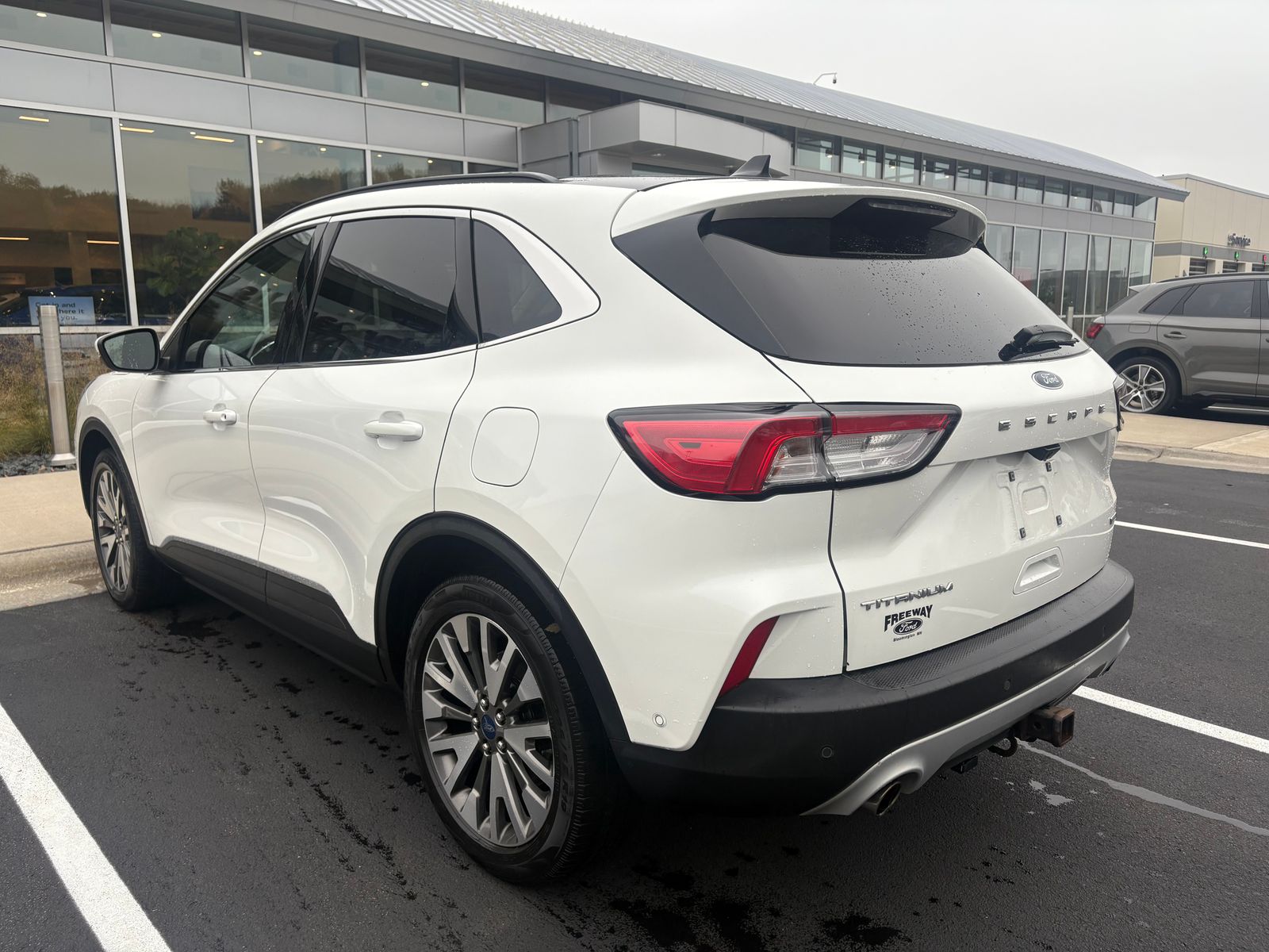 Thumbnail: 2020 Ford Escape - 8
