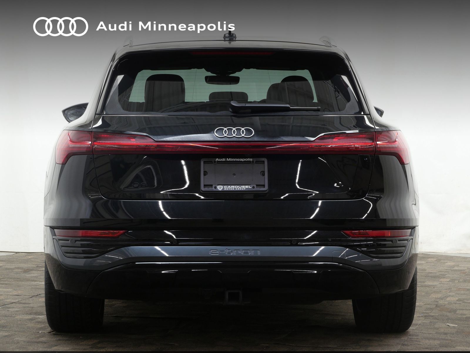 Thumbnail: 2024 Audi Q8 e-tron - 6