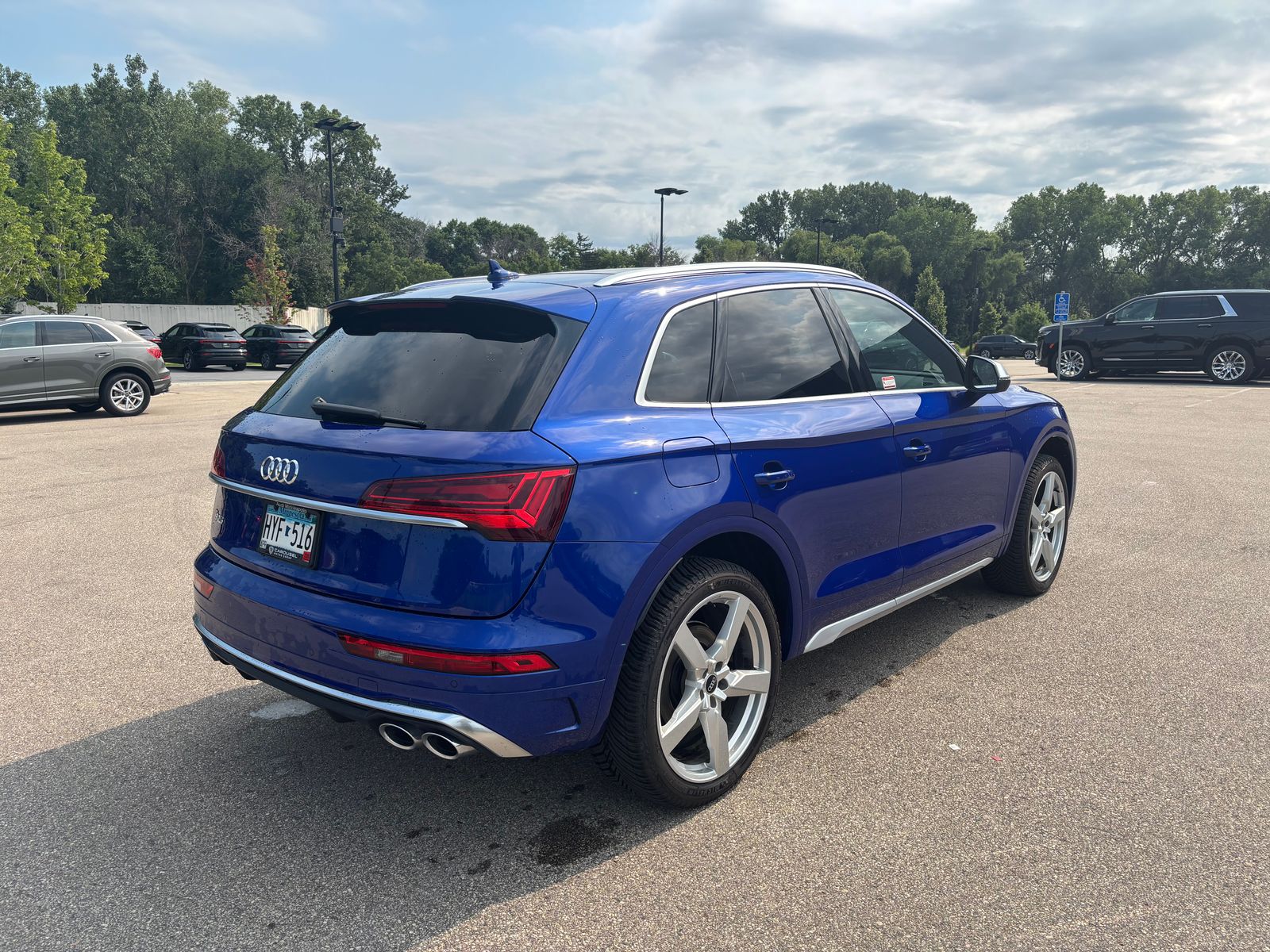 Thumbnail: 2022 Audi SQ5 - 5