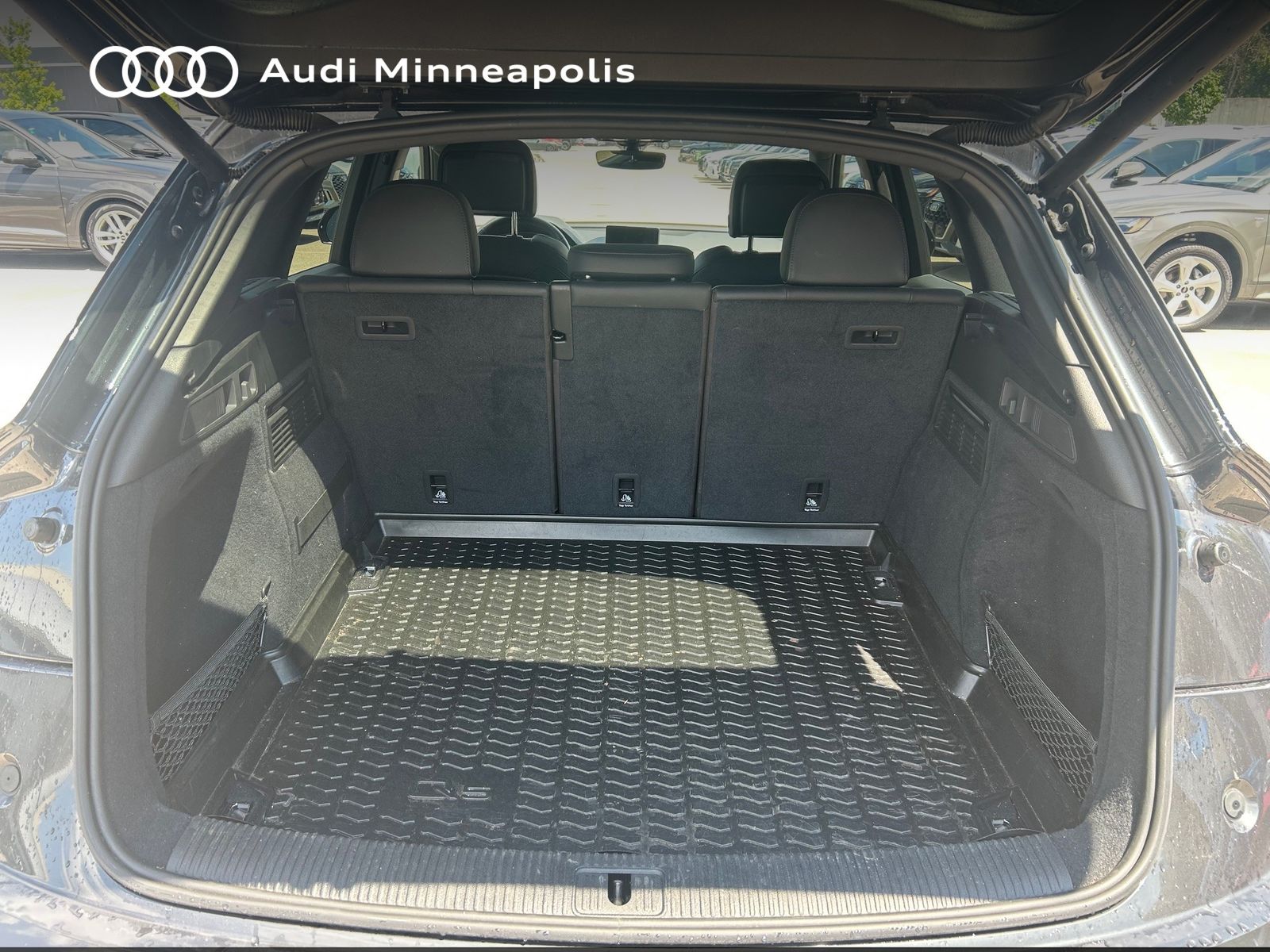 Thumbnail: 2020 Audi Q5 - 12