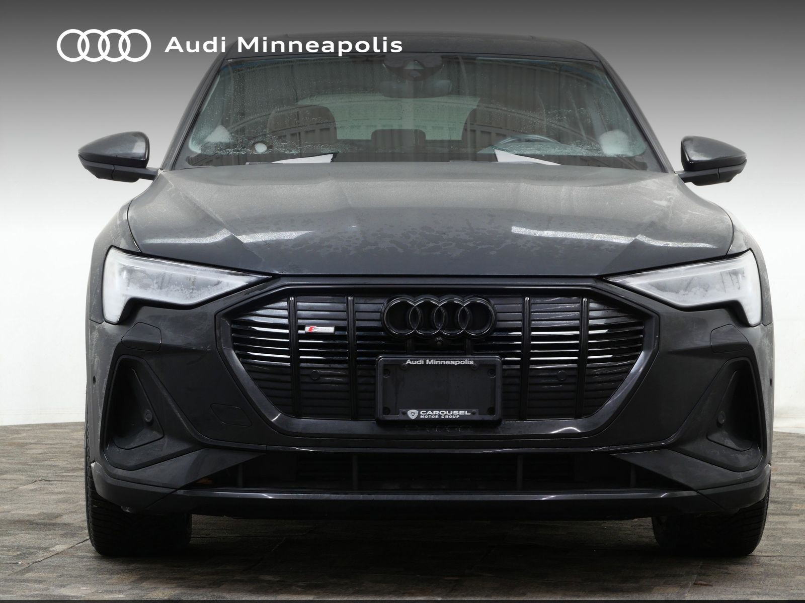 Thumbnail: 2022 Audi e-tron S - 11