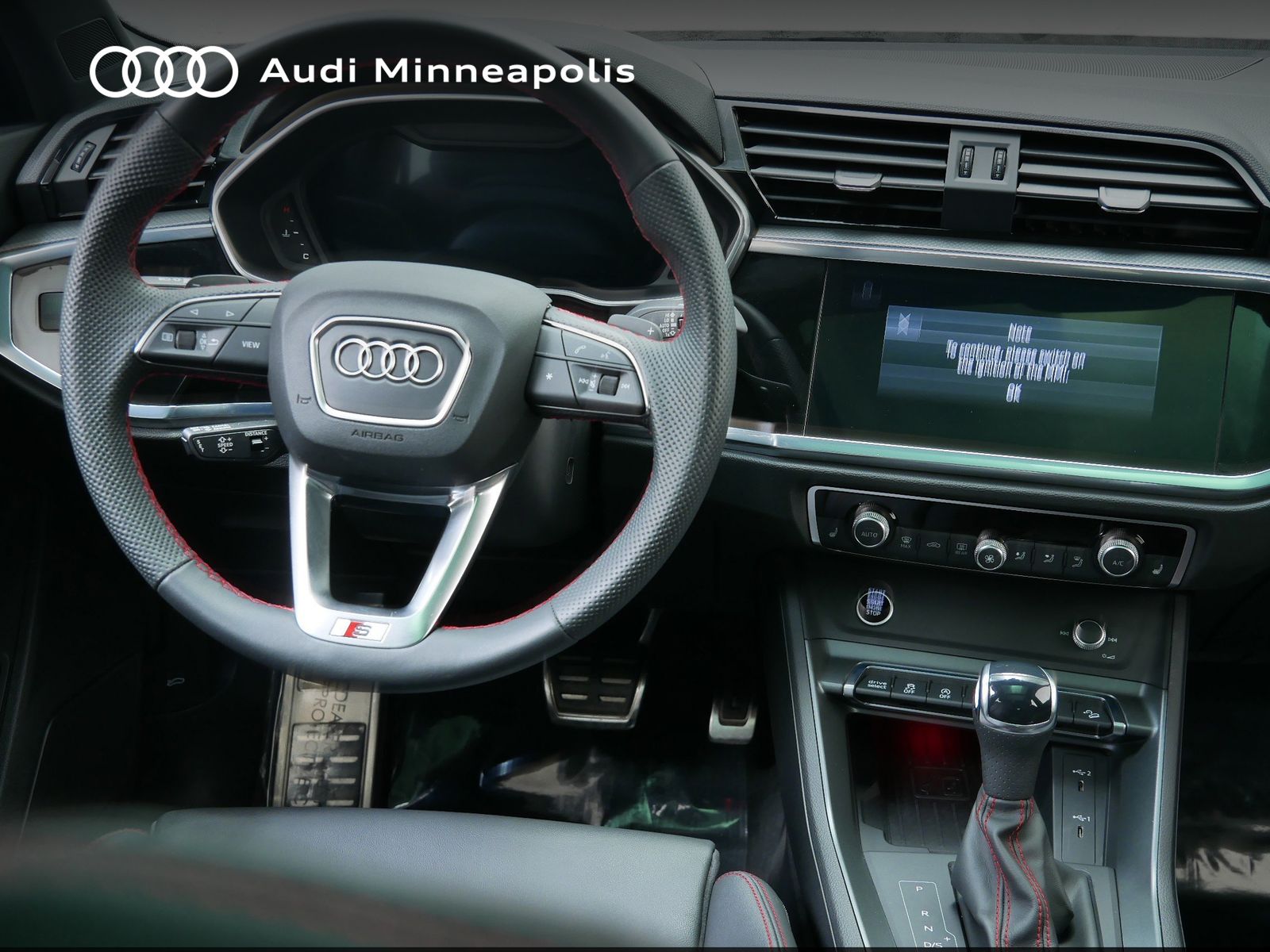 Thumbnail: 2025 Audi Q3 - 19