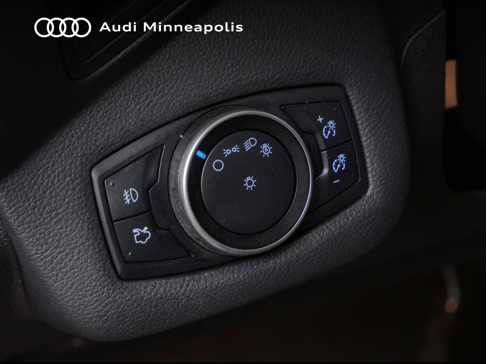 Thumbnail: 2016 Ford Escape - 20