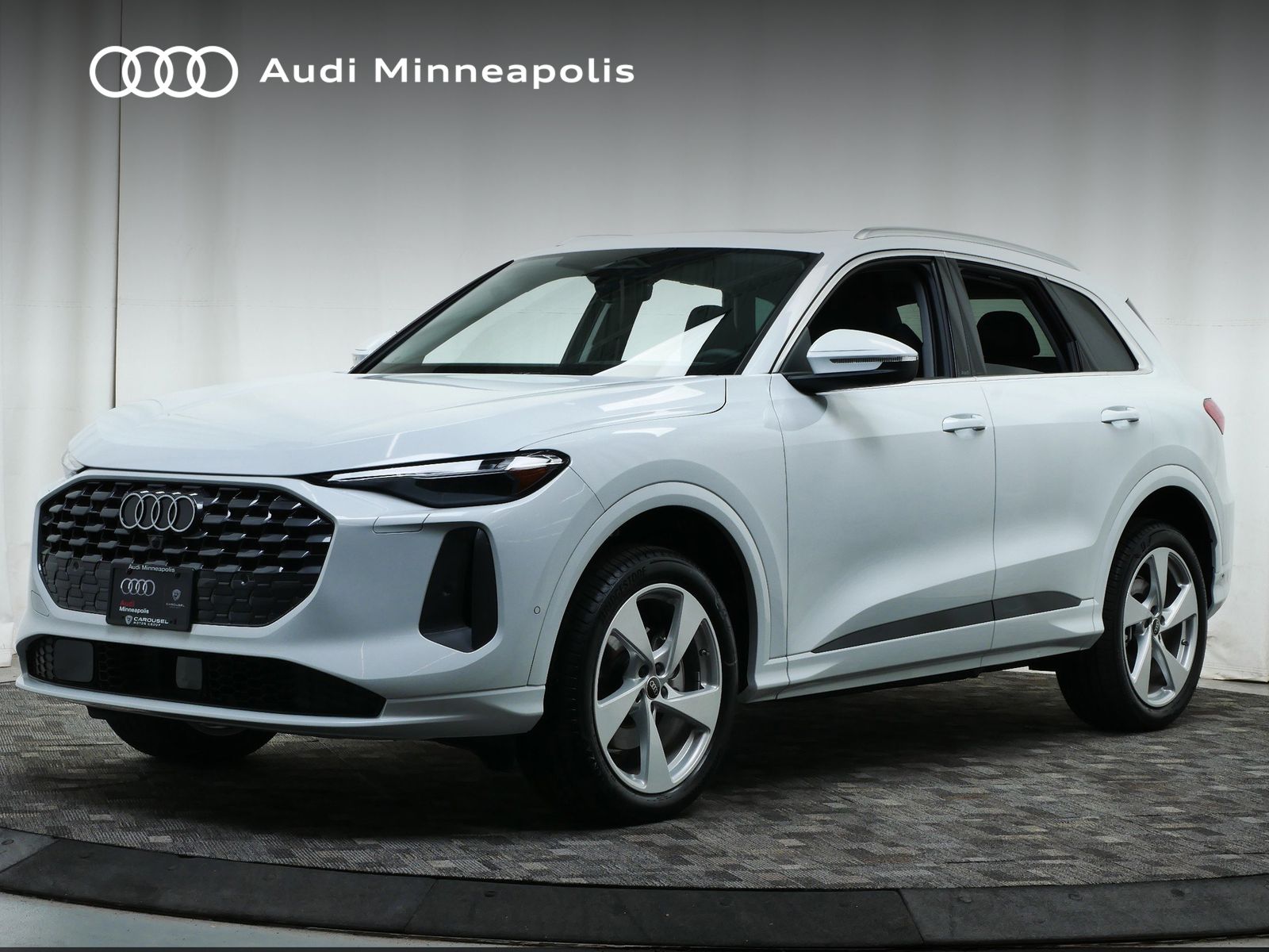 Thumbnail: 2025 Audi Q5 - 1