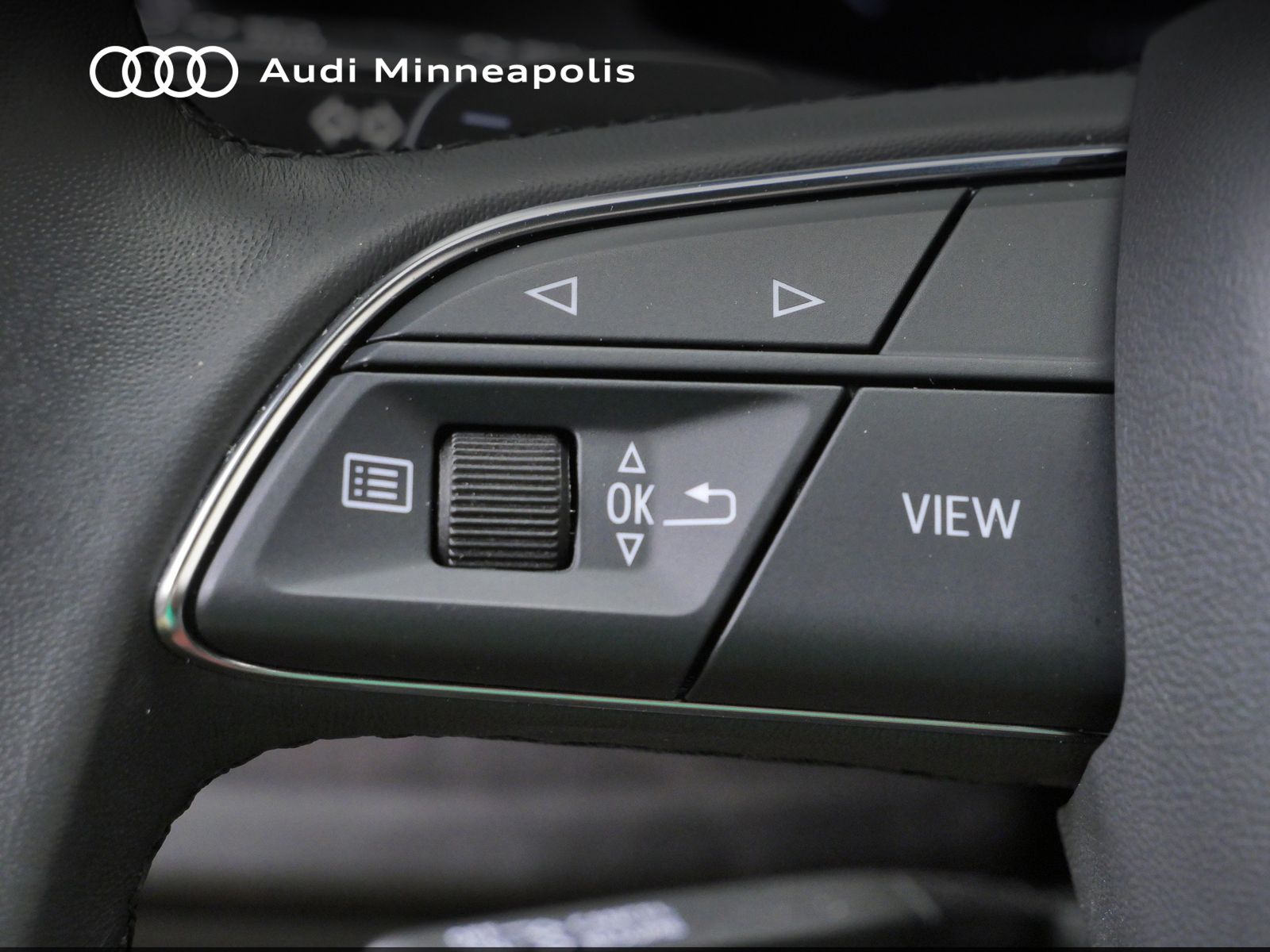 Thumbnail: 2023 Audi Q8 - 21
