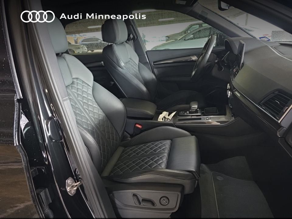 Thumbnail: 2023 Audi SQ5 - 7