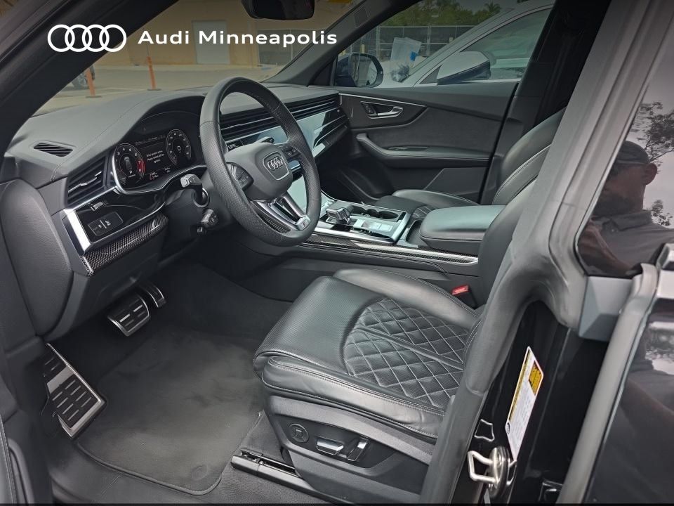 Thumbnail: 2023 Audi SQ8 - 14