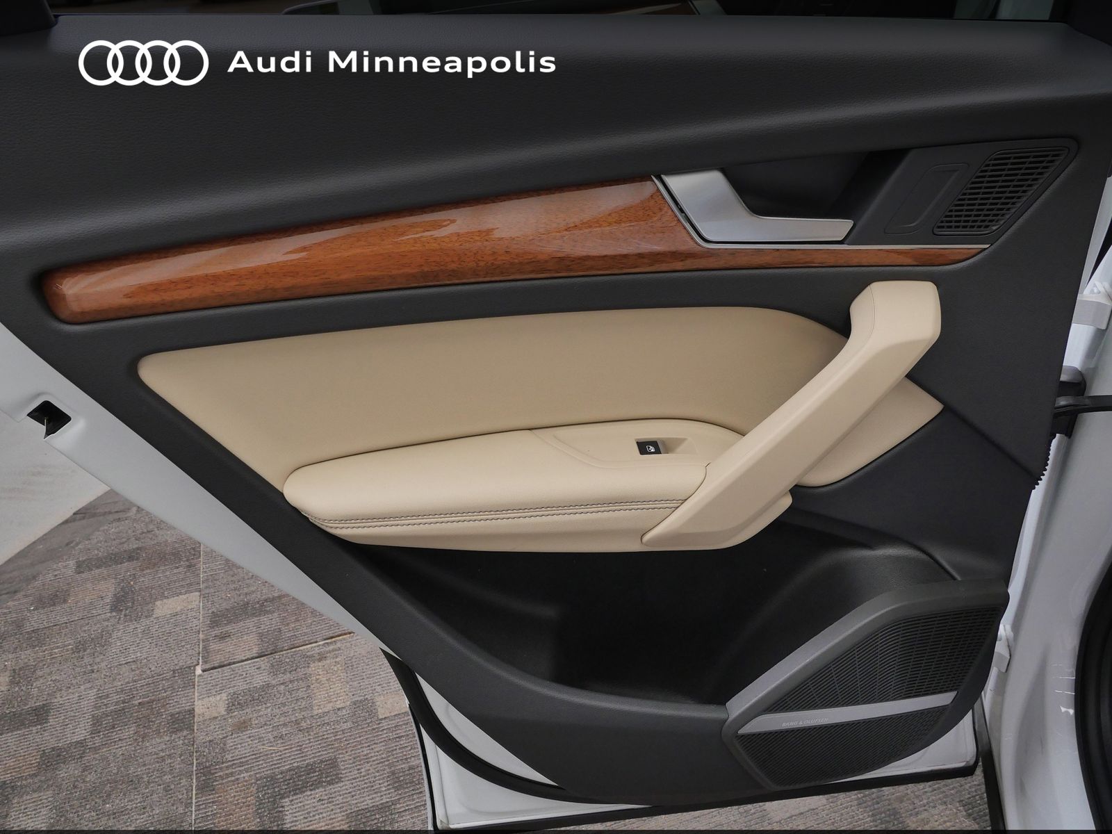 Thumbnail: 2023 Audi Q5 - 15