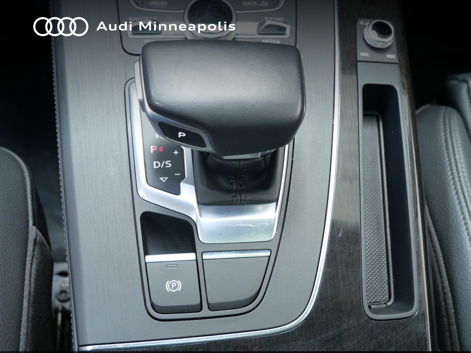 Thumbnail: 2020 Audi Q5 - 22