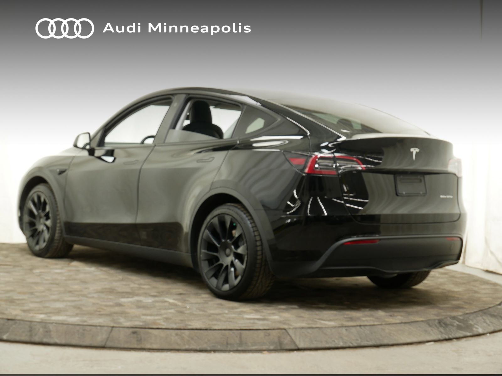 Thumbnail: 2022 Tesla Model Y - 4