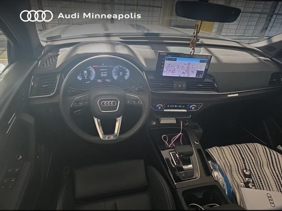 Thumbnail: 2025 Audi Q5 - 14