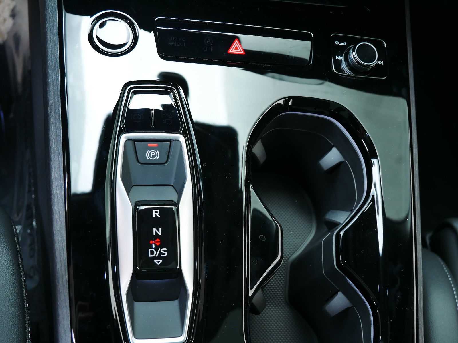 Thumbnail: 2025 Audi A5 - 15