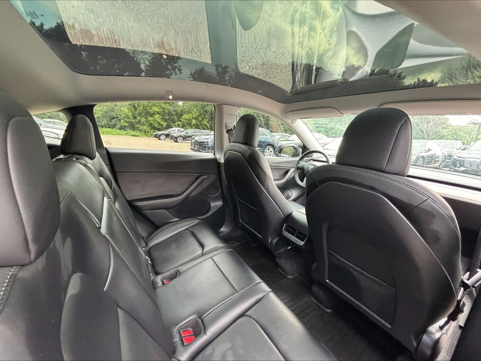 Thumbnail: 2022 Tesla Model Y - 8